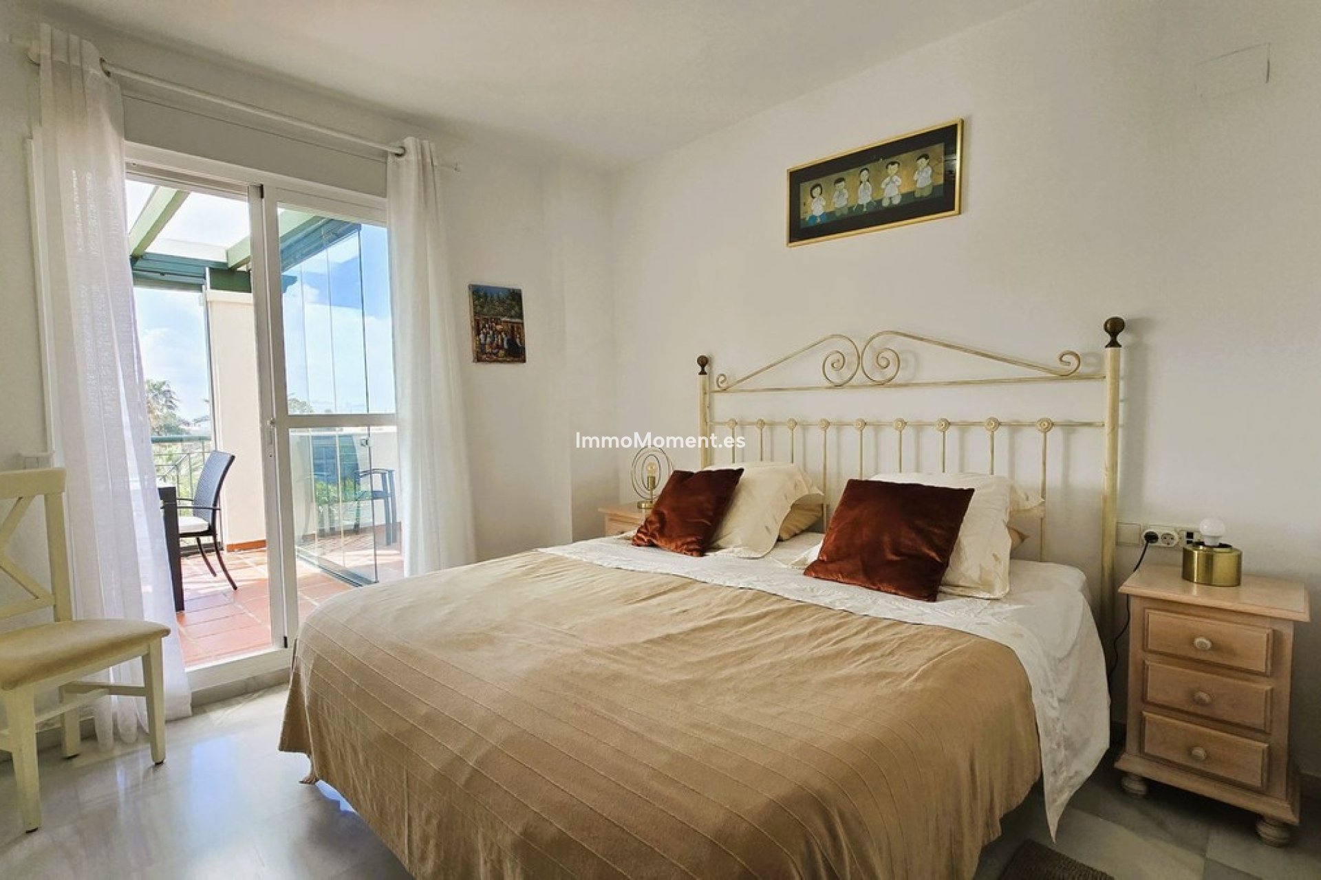 Resale - Apartment - Marbella - Nueva Andalucía