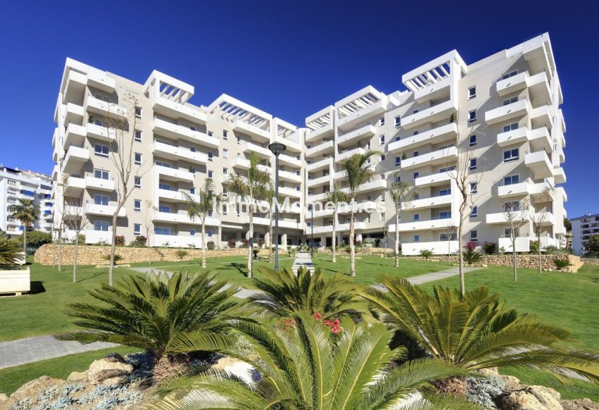 Resale - Apartment - Marbella - Nueva Andalucía