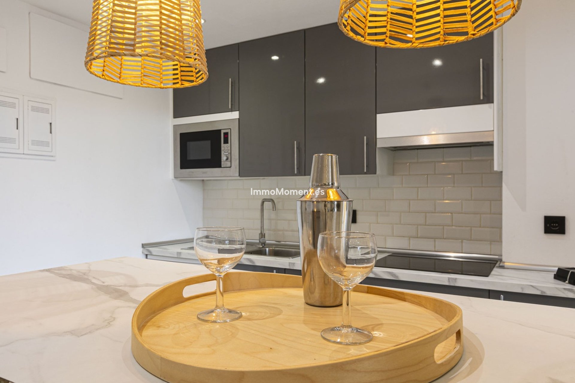 Resale - Apartment - Marbella - Nueva Andalucía