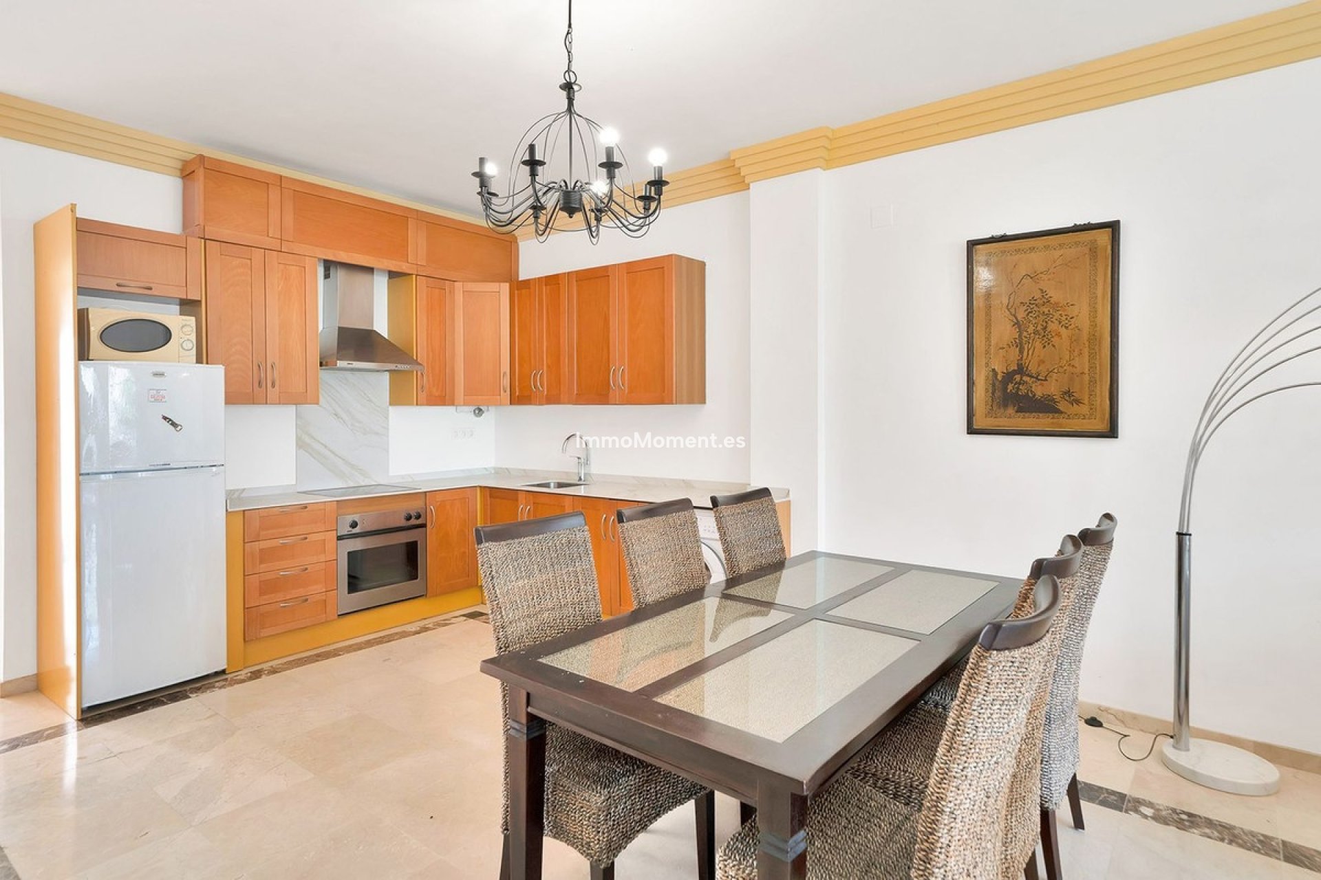 Resale - Apartment - Marbella - Nueva Andalucía