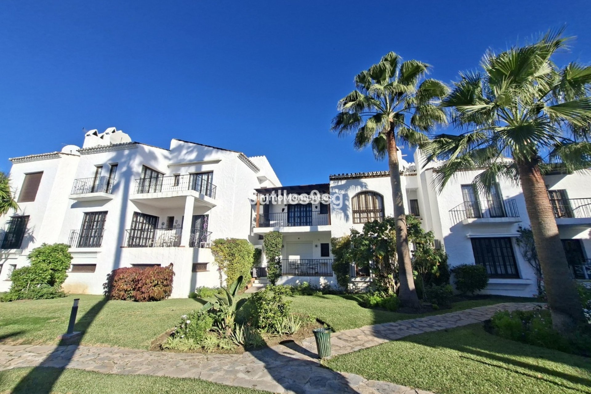 Resale - Apartment - Marbella - Nueva Andalucía