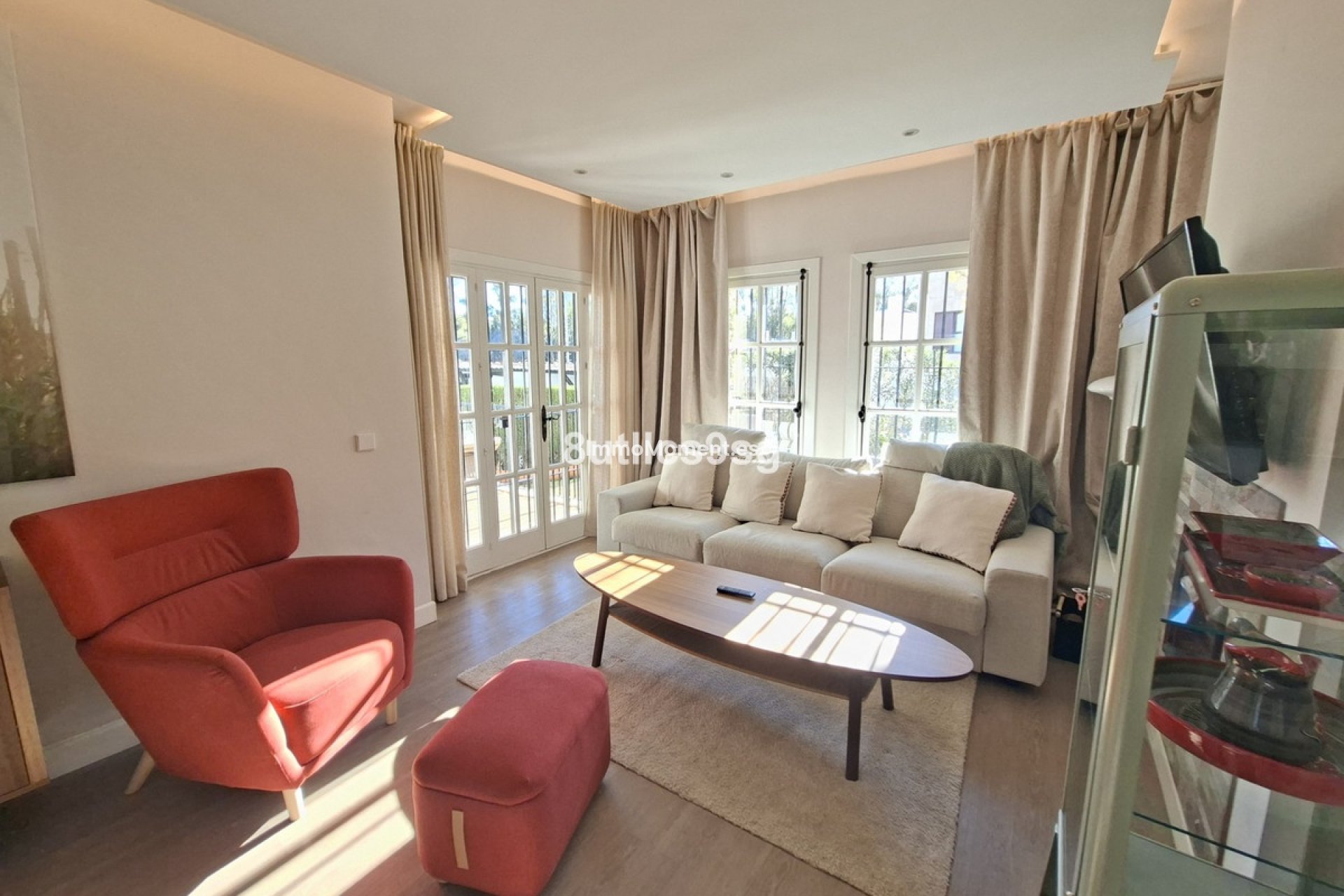 Resale - Apartment - Marbella - Nueva Andalucía