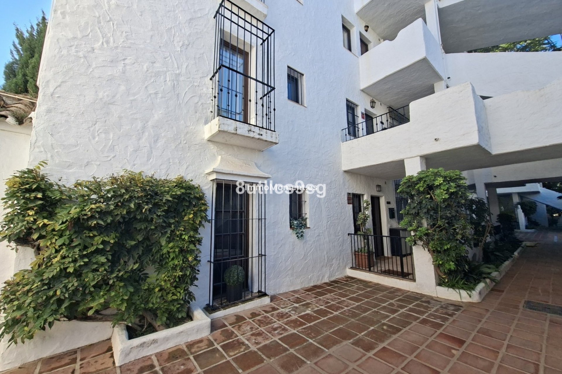 Resale - Apartment - Marbella - Nueva Andalucía