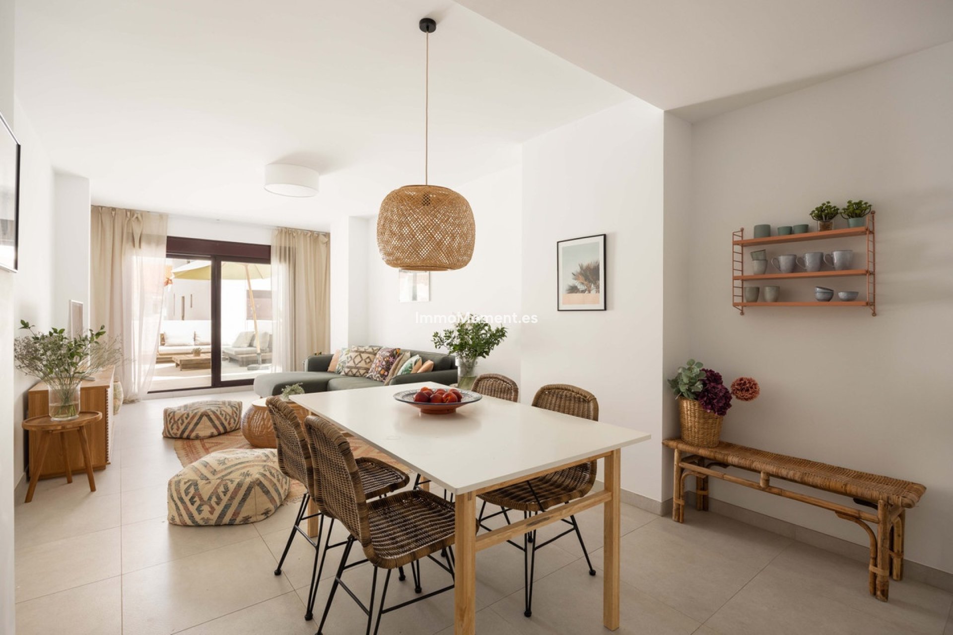Resale - Apartment - Marbella - Nueva Andalucía