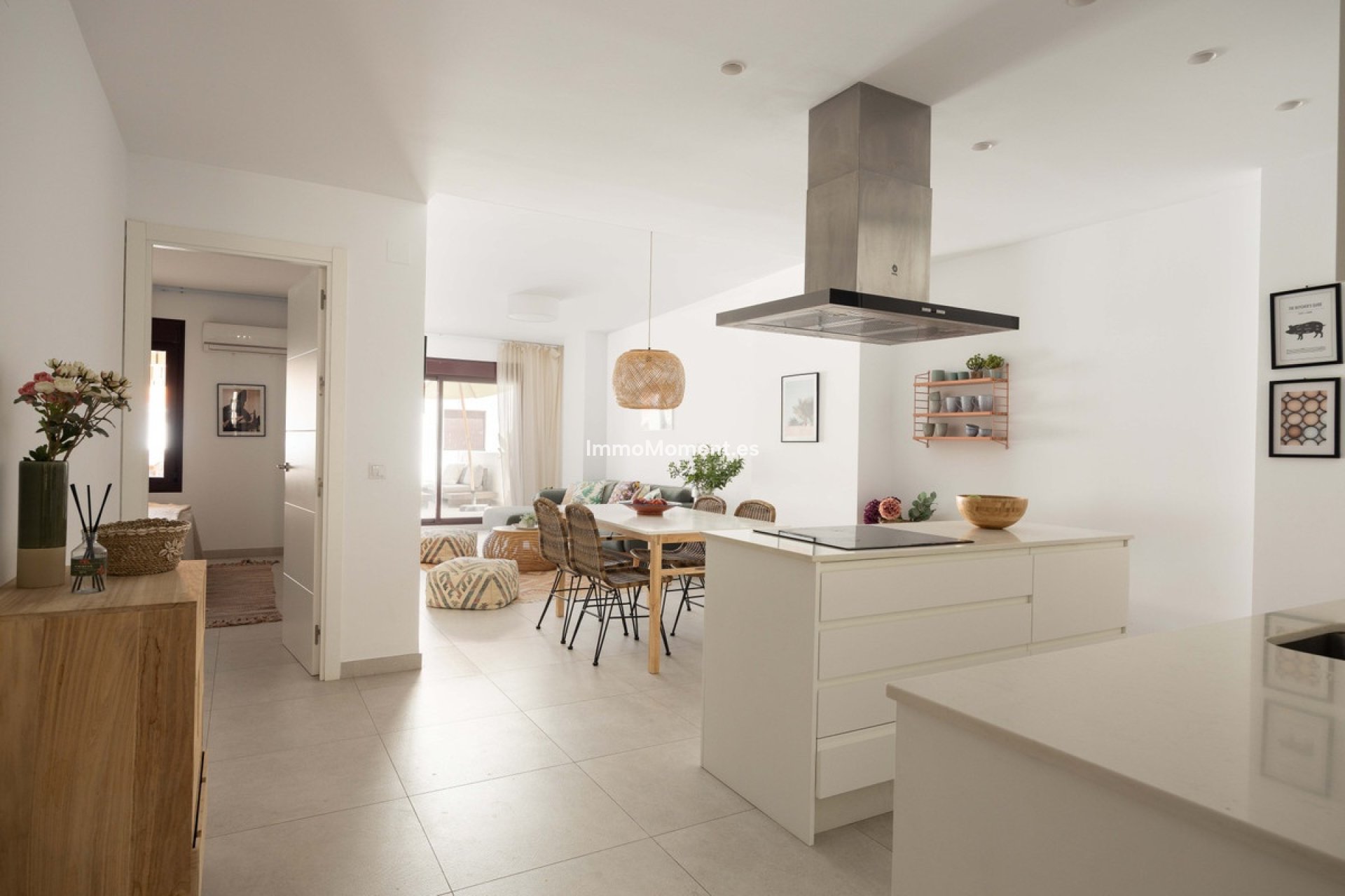 Resale - Apartment - Marbella - Nueva Andalucía