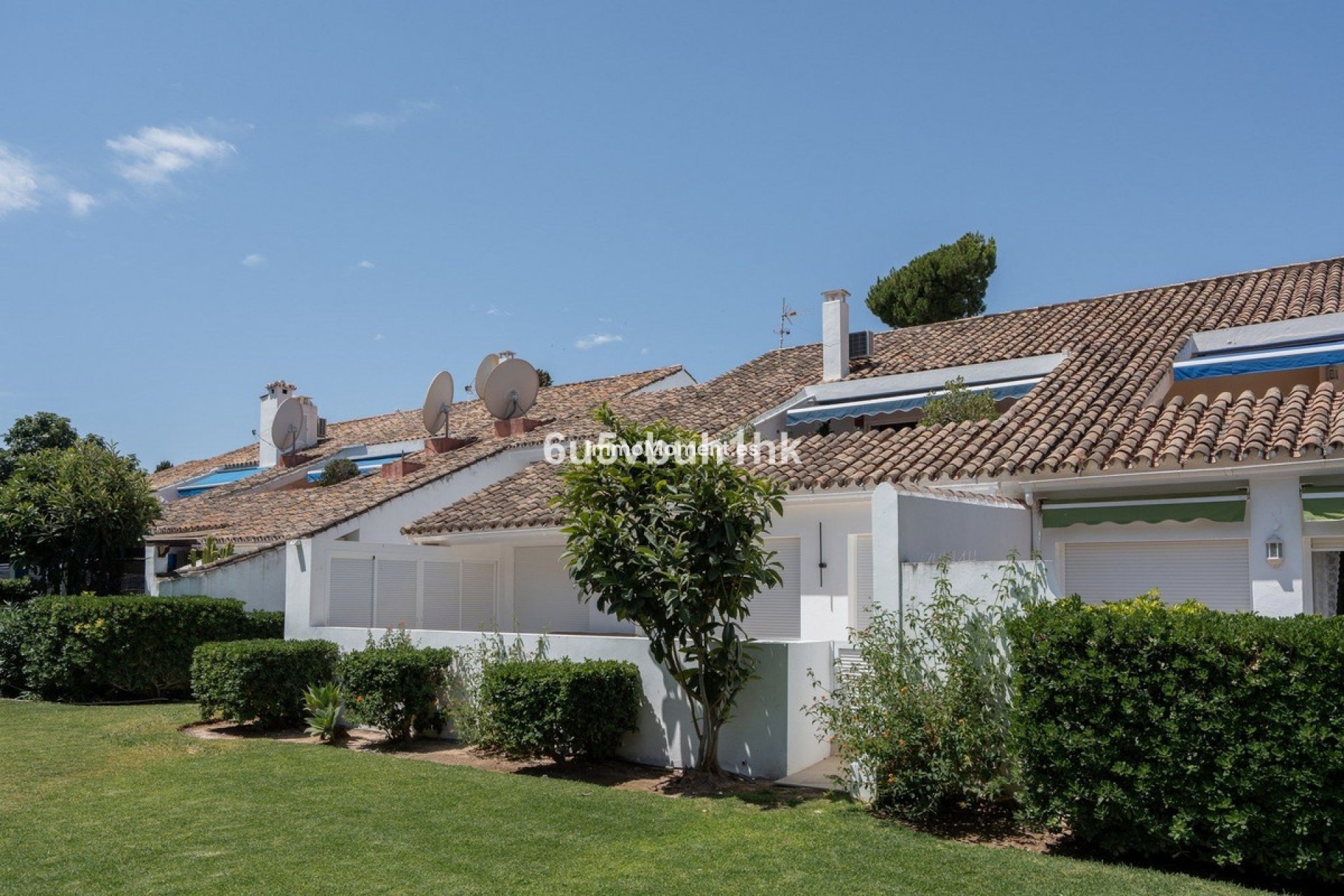 Resale - Apartment - Marbella - Nueva Andalucía