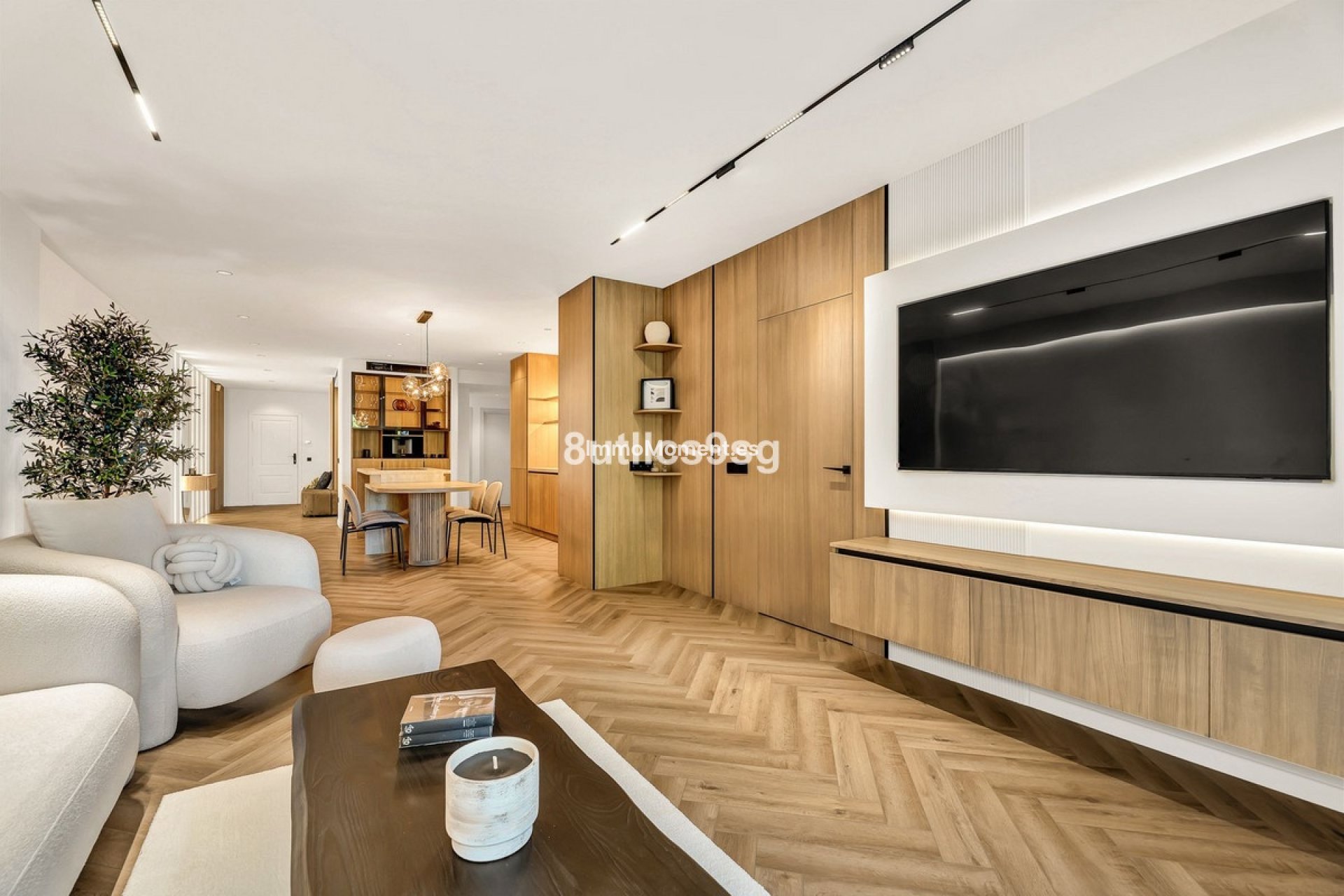 Resale - Apartment - Marbella - Nueva Andalucía