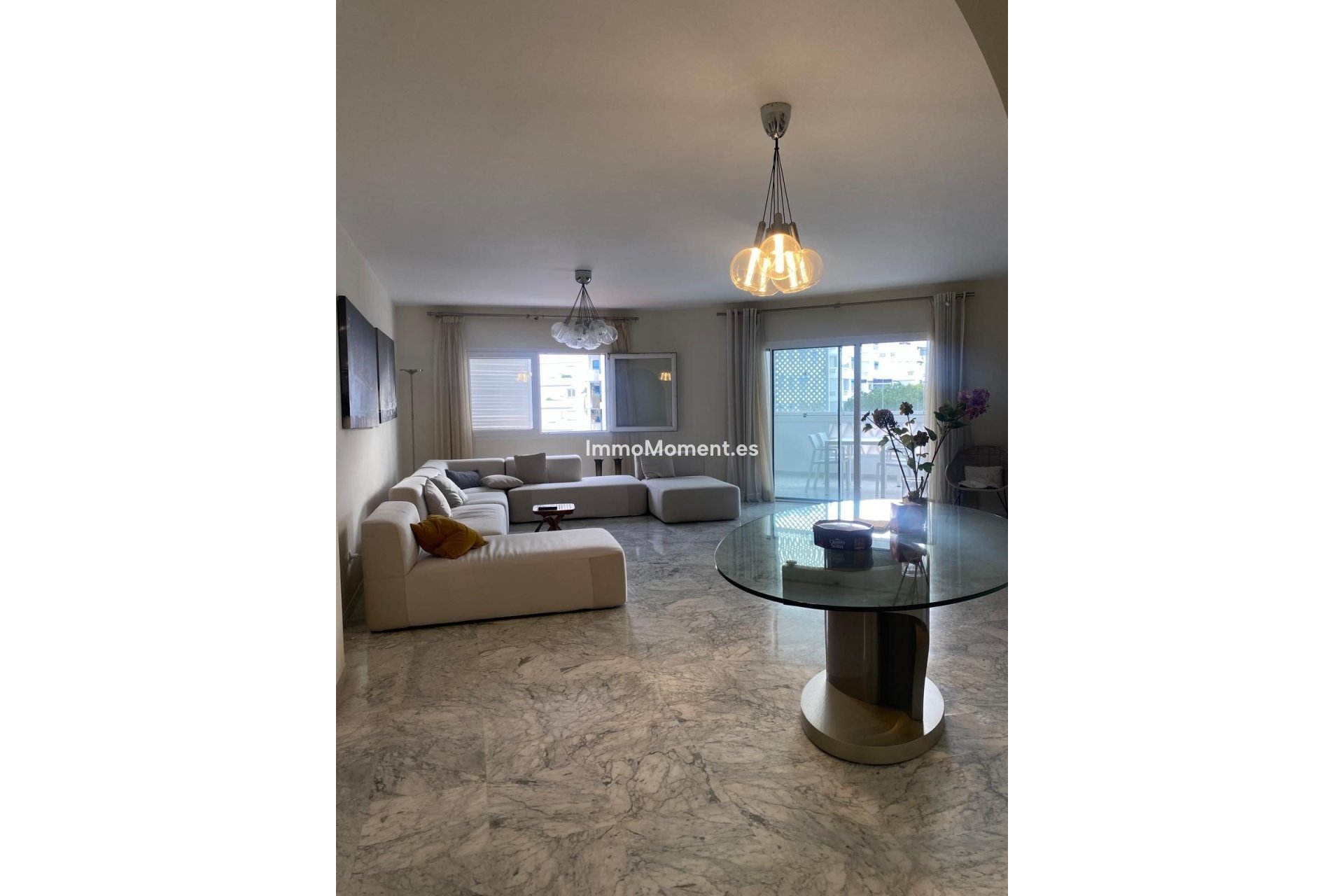 Resale - Apartment - Marbella - Puerto Banús