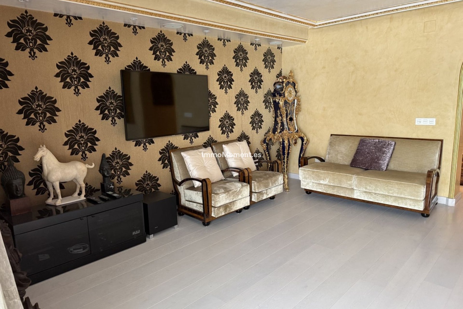 Resale - Apartment - Marbella - Puerto Banús