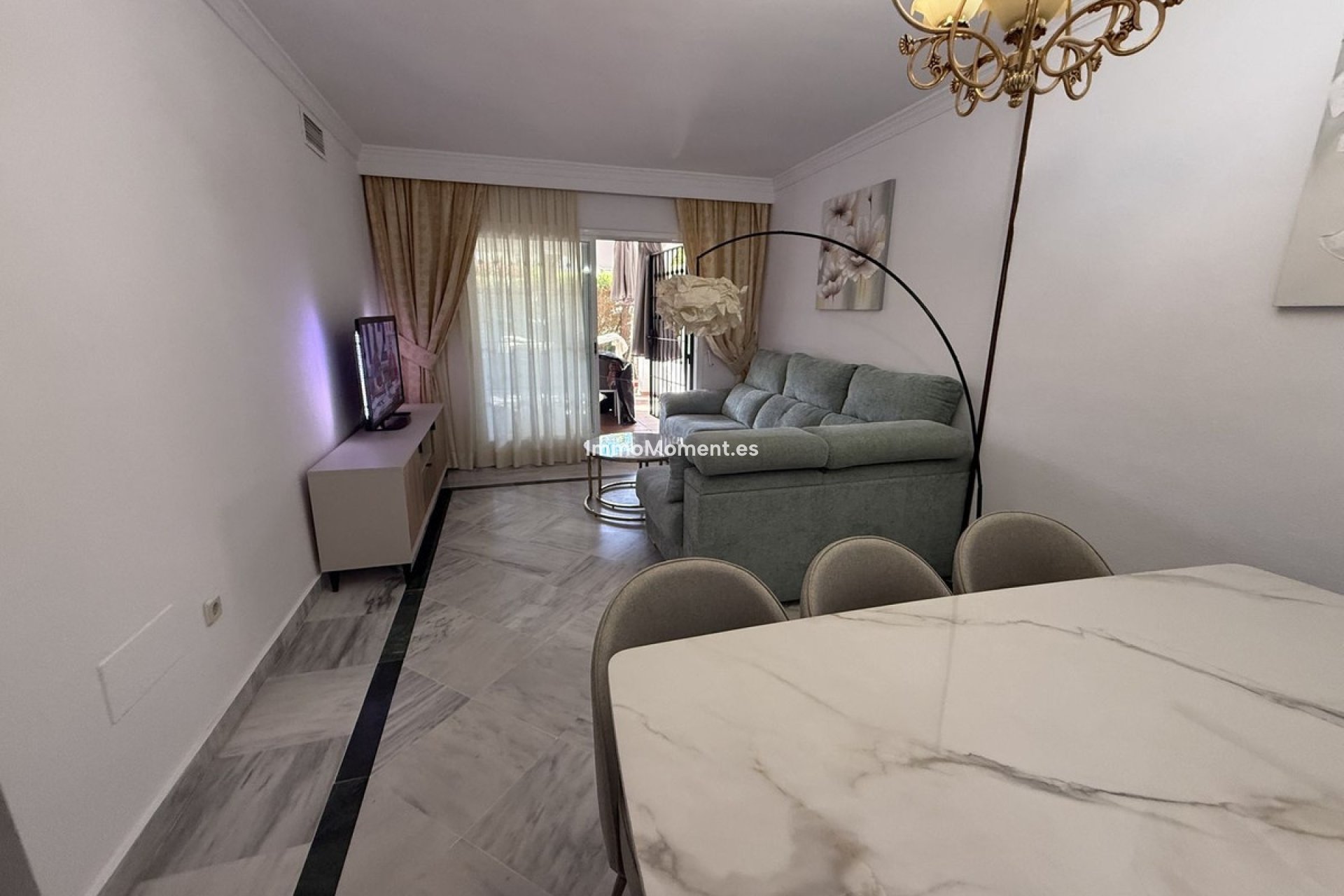 Resale - Apartment - Marbella - Puerto Banús