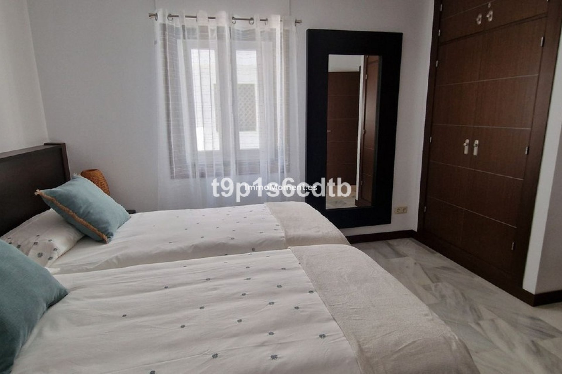 Resale - Apartment - Marbella - Puerto Banús