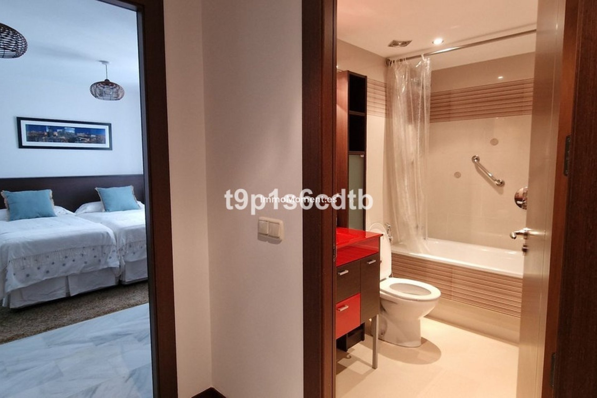 Resale - Apartment - Marbella - Puerto Banús