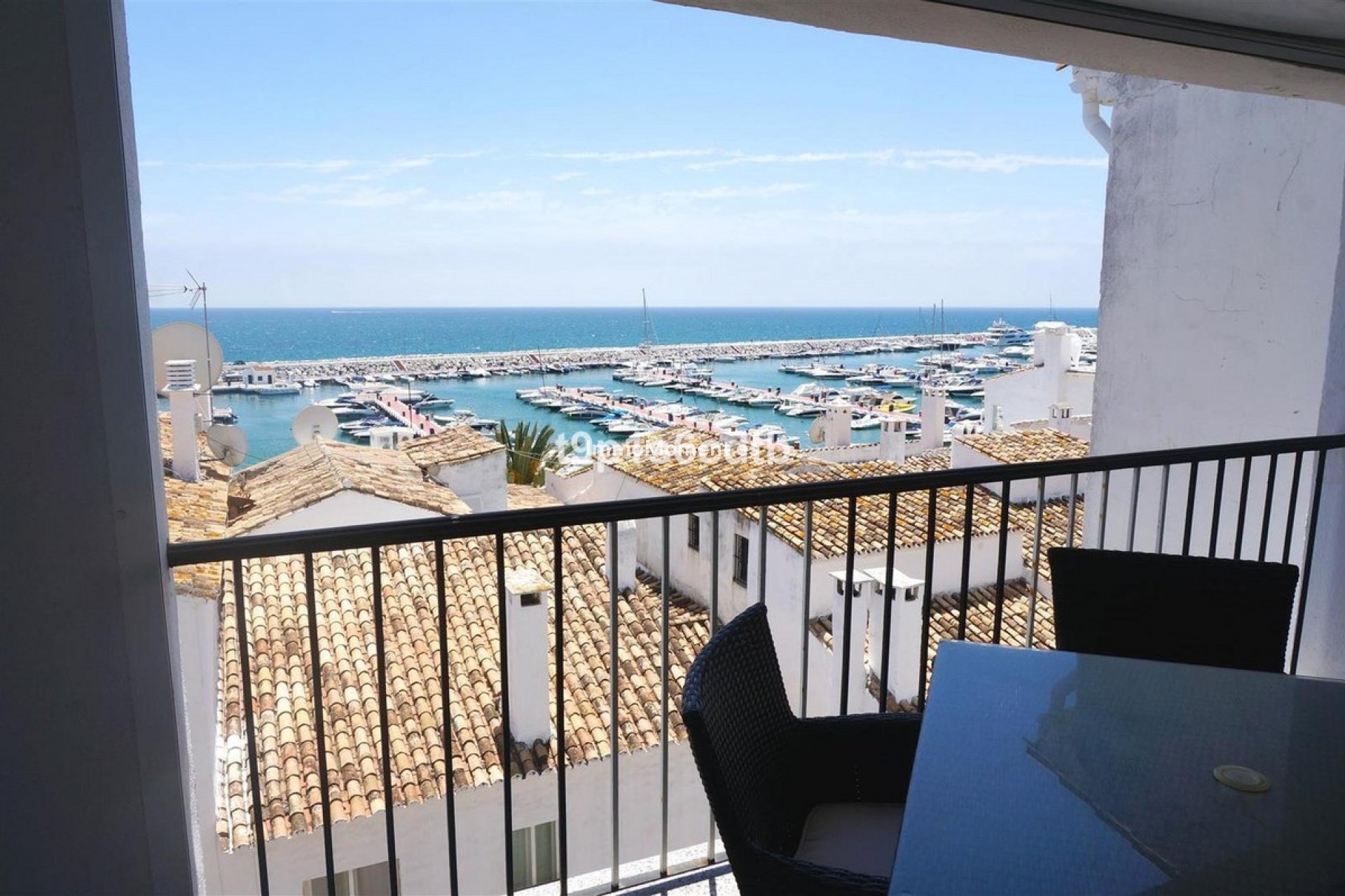 Resale - Apartment - Marbella - Puerto Banús