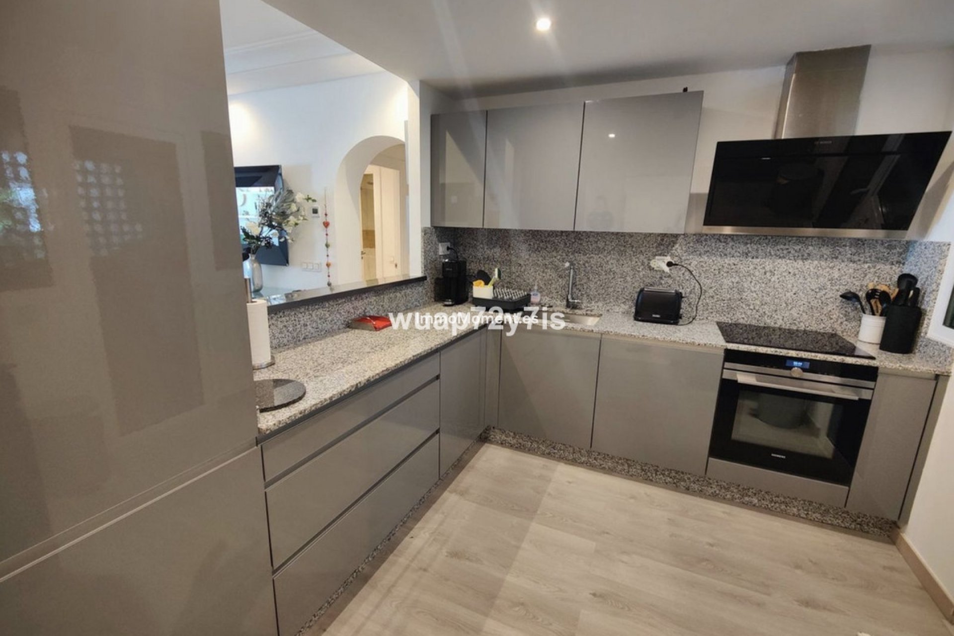 Resale - Apartment - Marbella - Puerto Banús