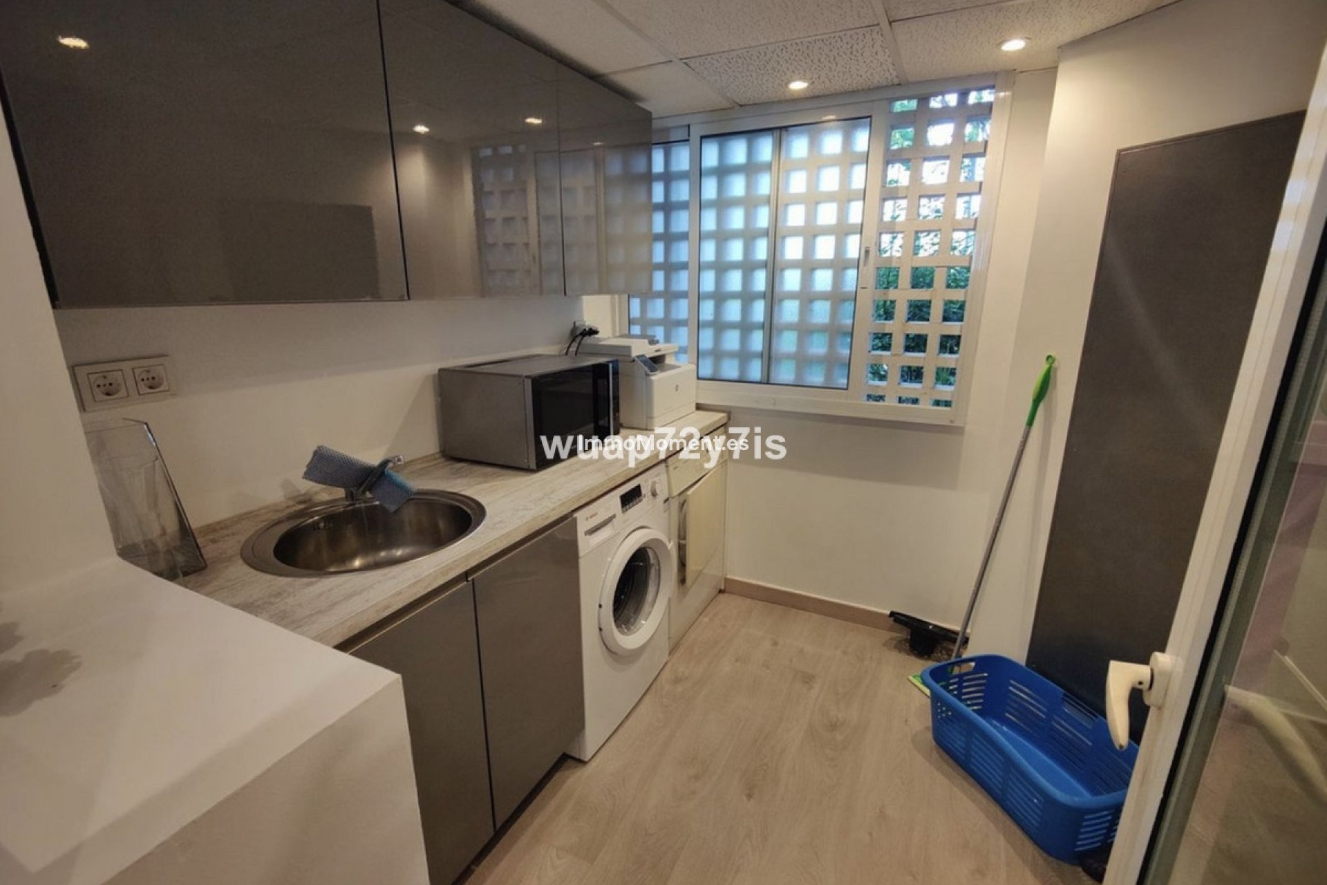 Resale - Apartment - Marbella - Puerto Banús