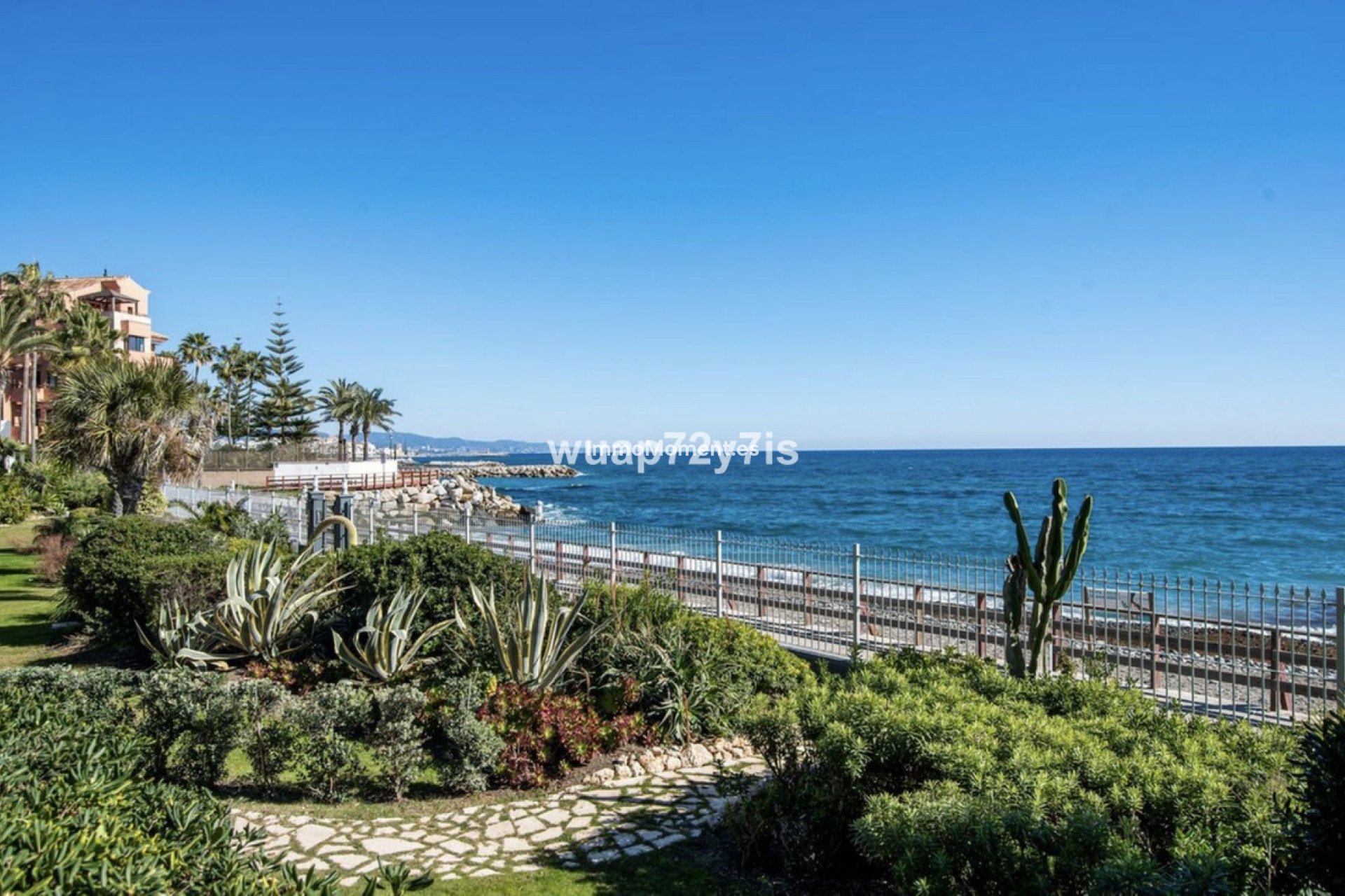 Resale - Apartment - Marbella - Puerto Banús
