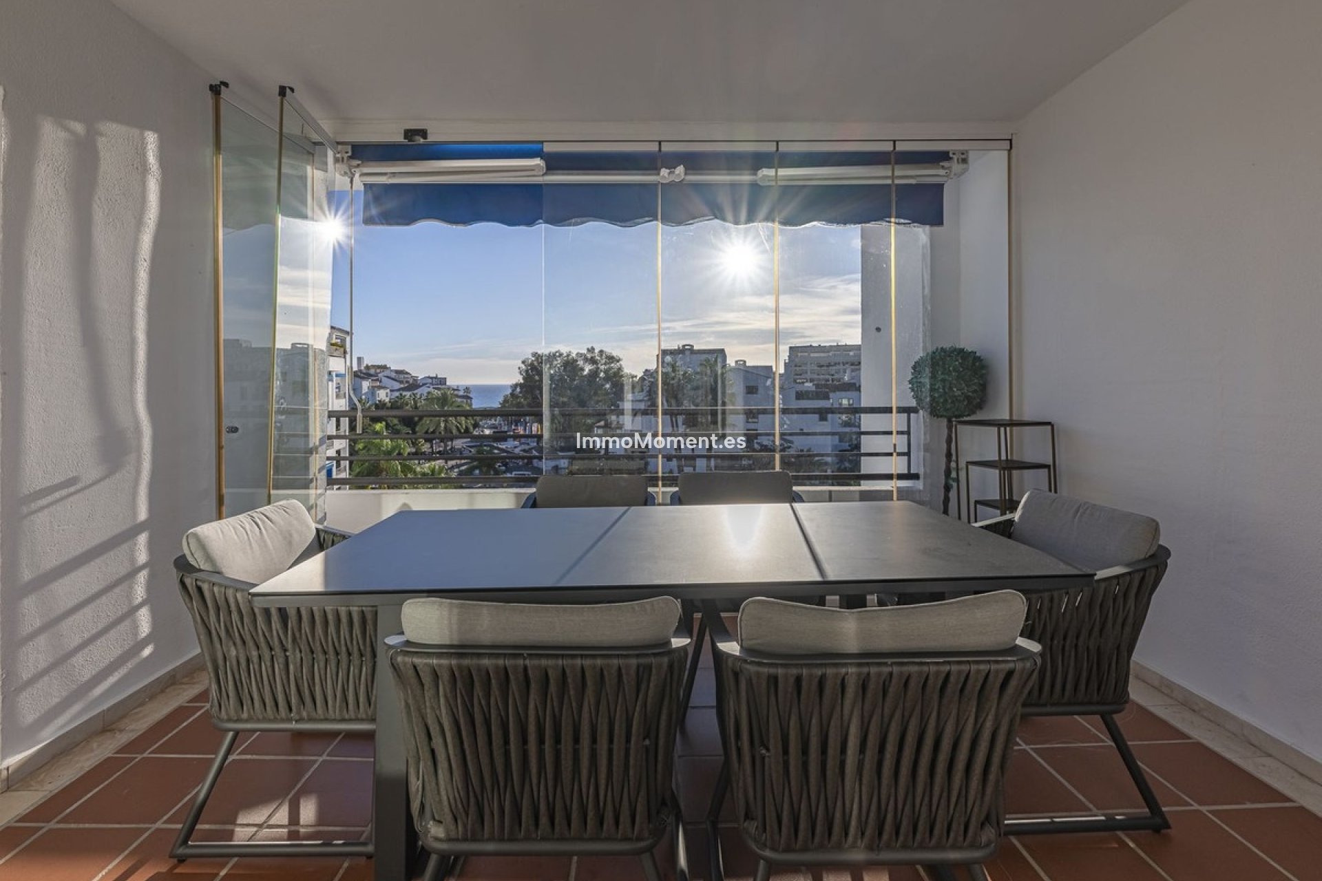 Resale - Apartment - Marbella - Puerto Banús