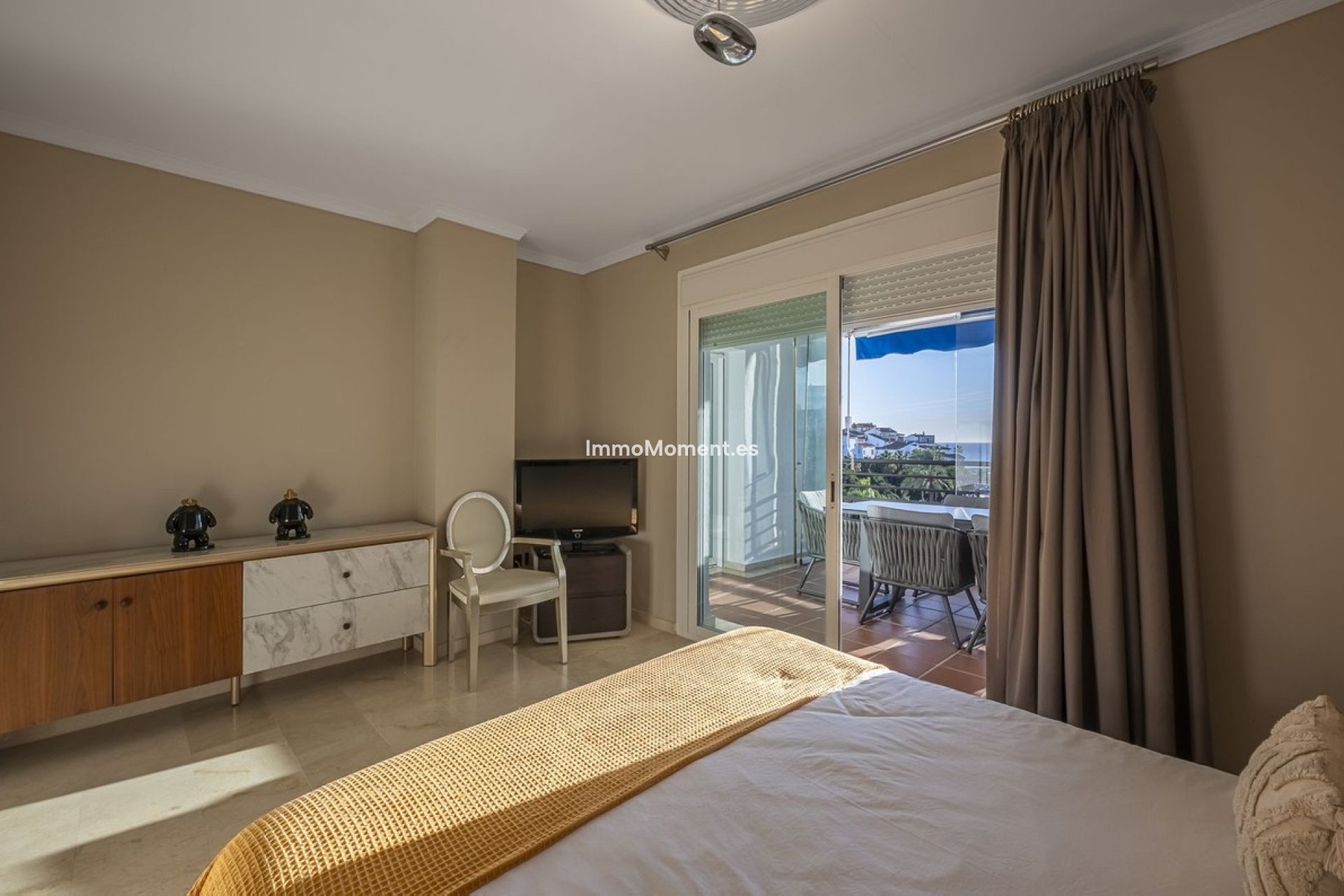Resale - Apartment - Marbella - Puerto Banús