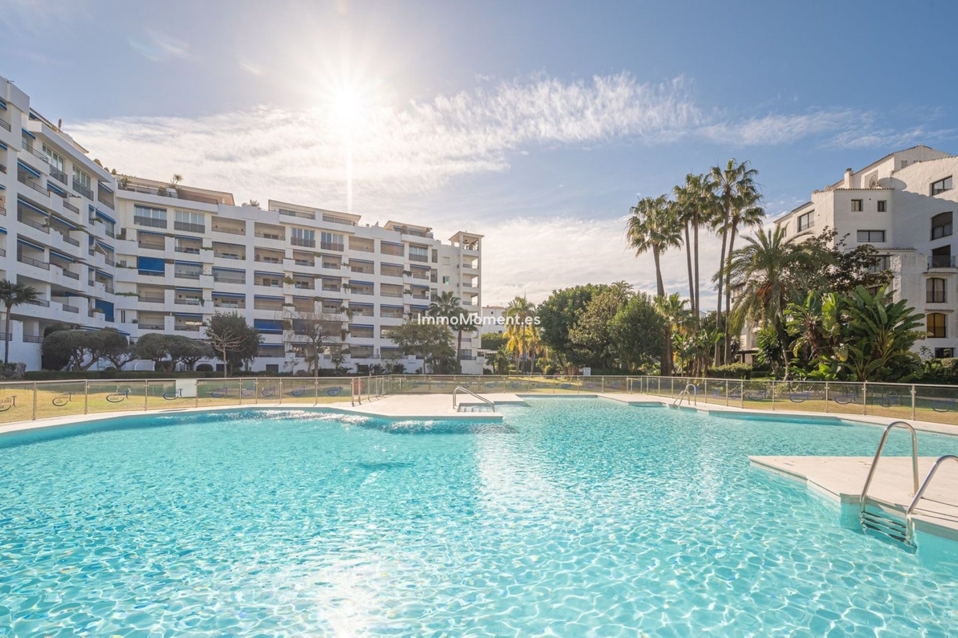 Resale - Apartment - Marbella - Puerto Banús