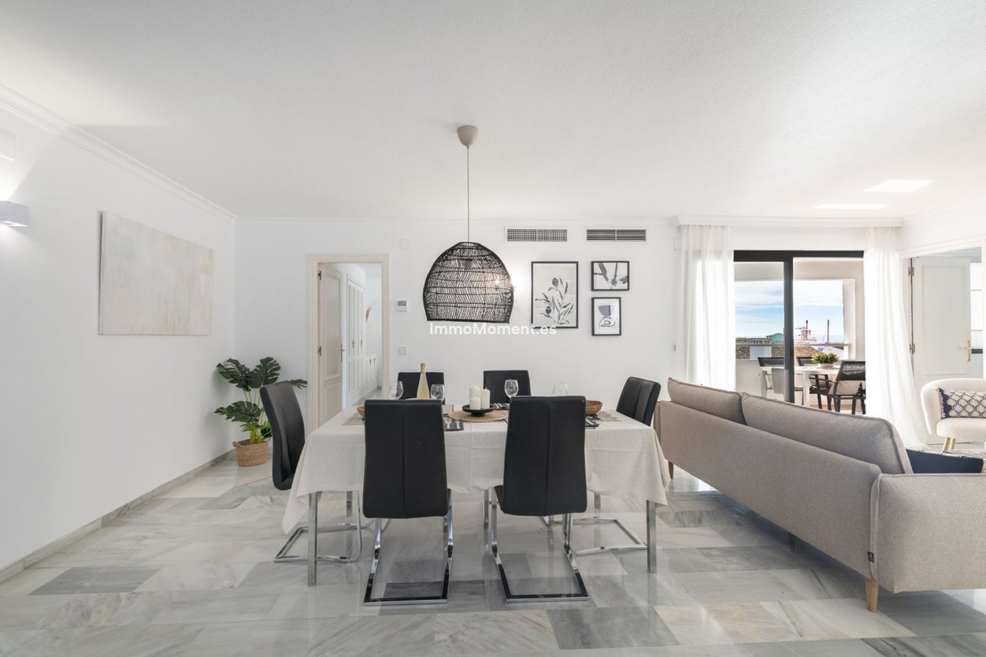 Resale - Apartment - Marbella - Puerto Banús