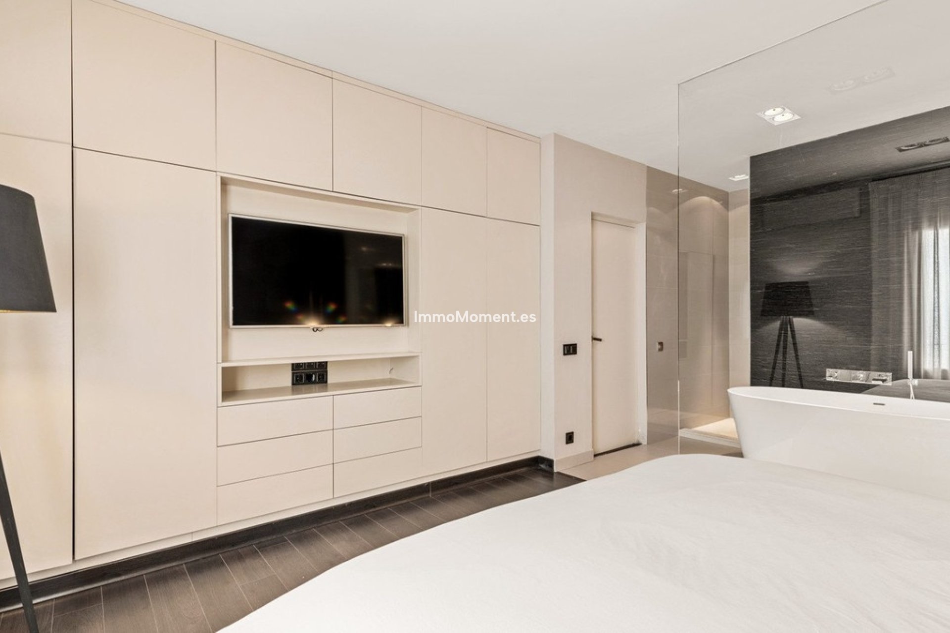 Resale - Apartment - Marbella - Puerto Banús