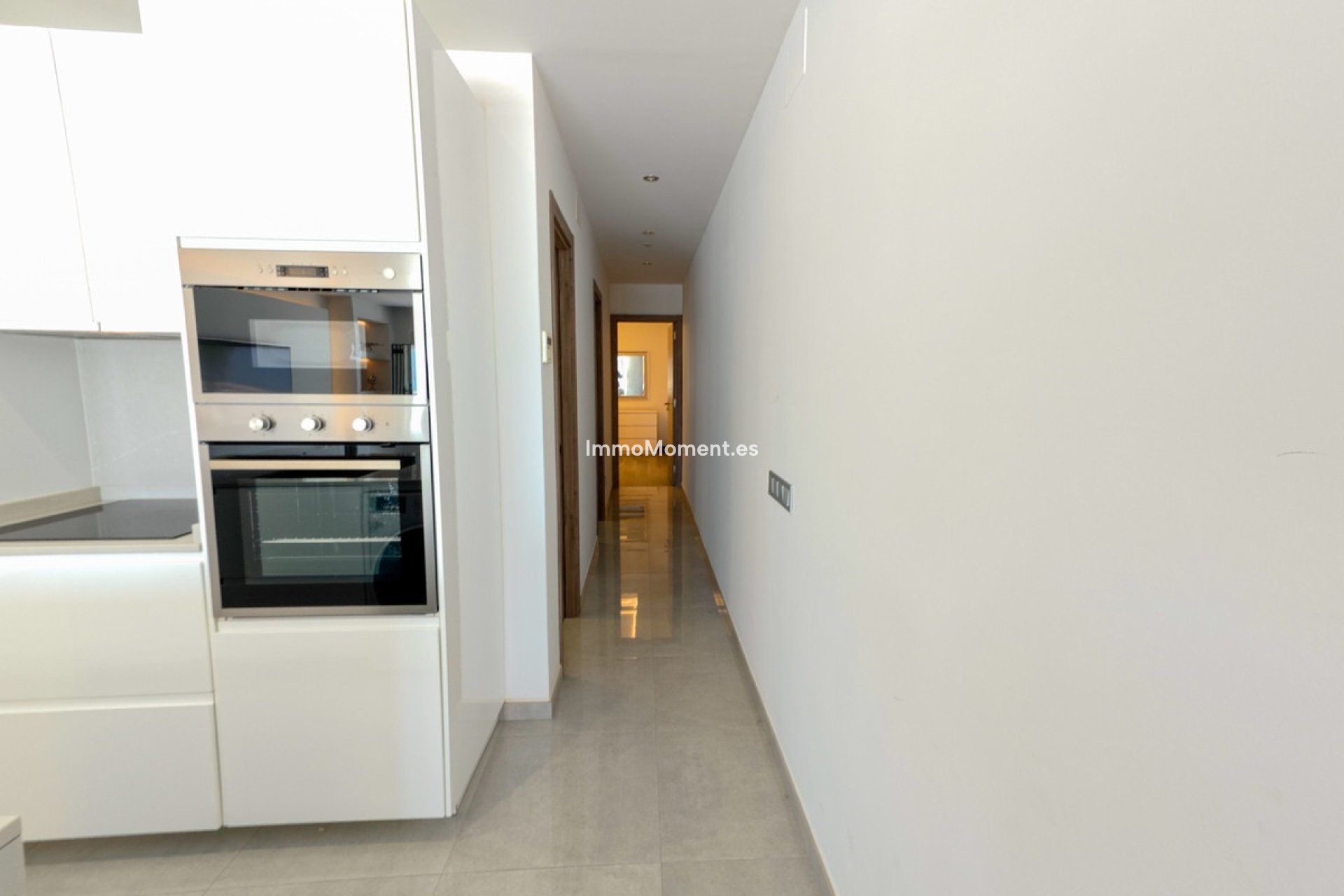 Resale - Apartment - Marbella - Puerto Banús