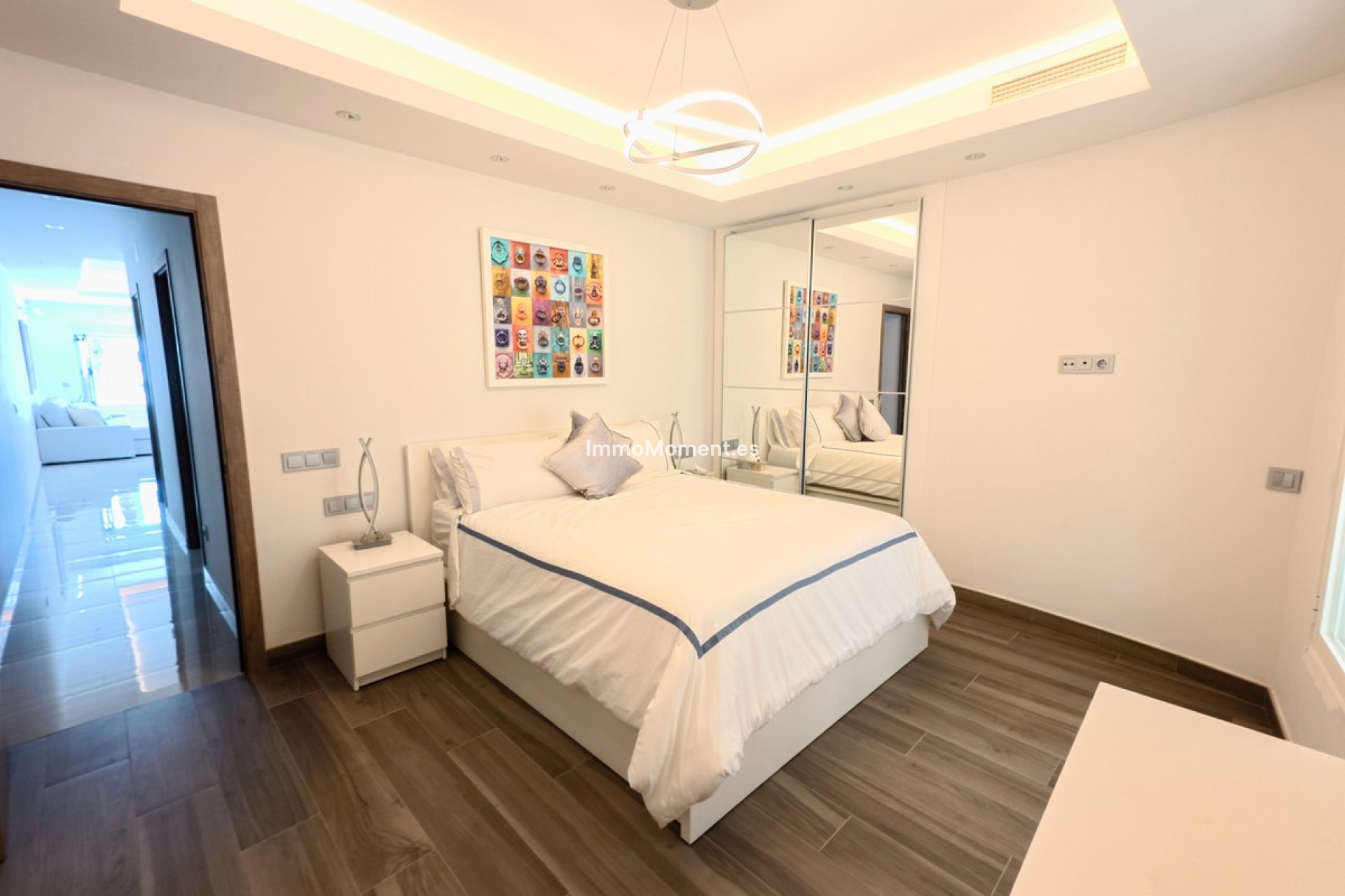 Resale - Apartment - Marbella - Puerto Banús