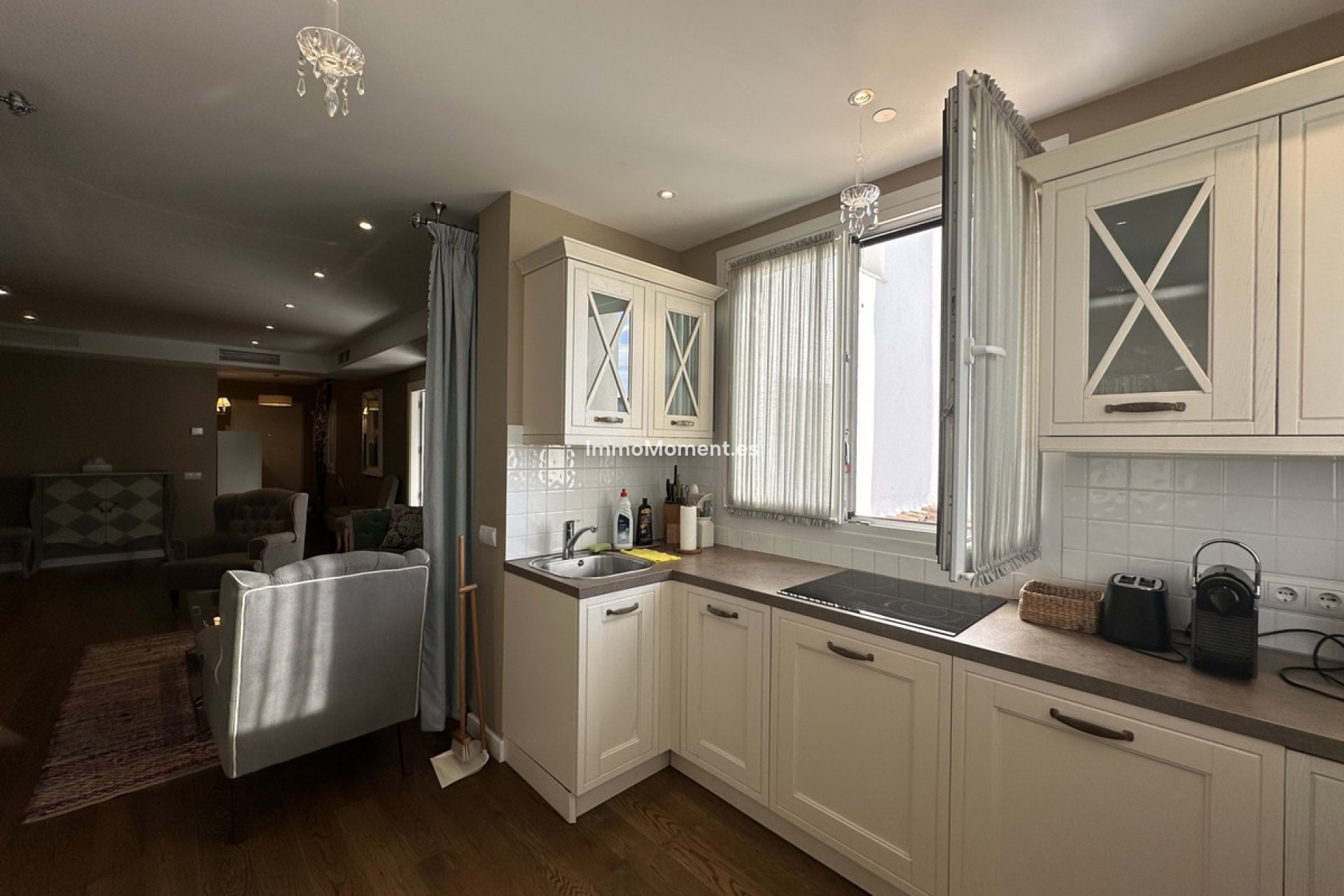 Resale - Apartment - Marbella - Puerto Banús