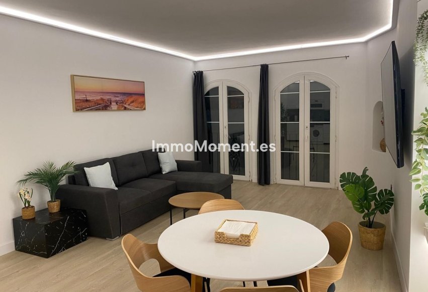 Resale - Apartment - Marbella - Puerto Banús