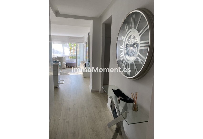 Resale - Apartment - Marbella - Puerto Banús
