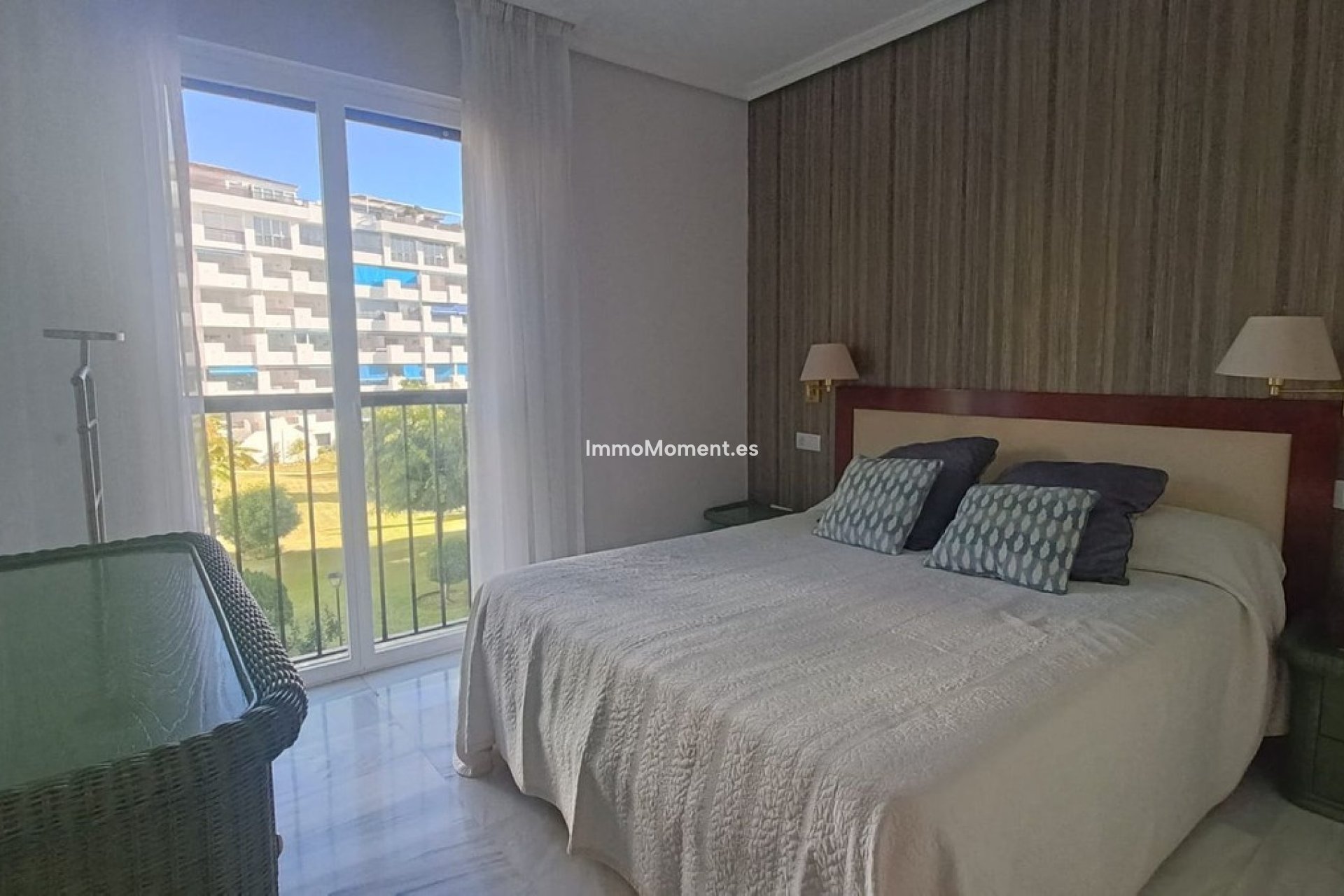 Resale - Apartment - Marbella - Puerto Banús