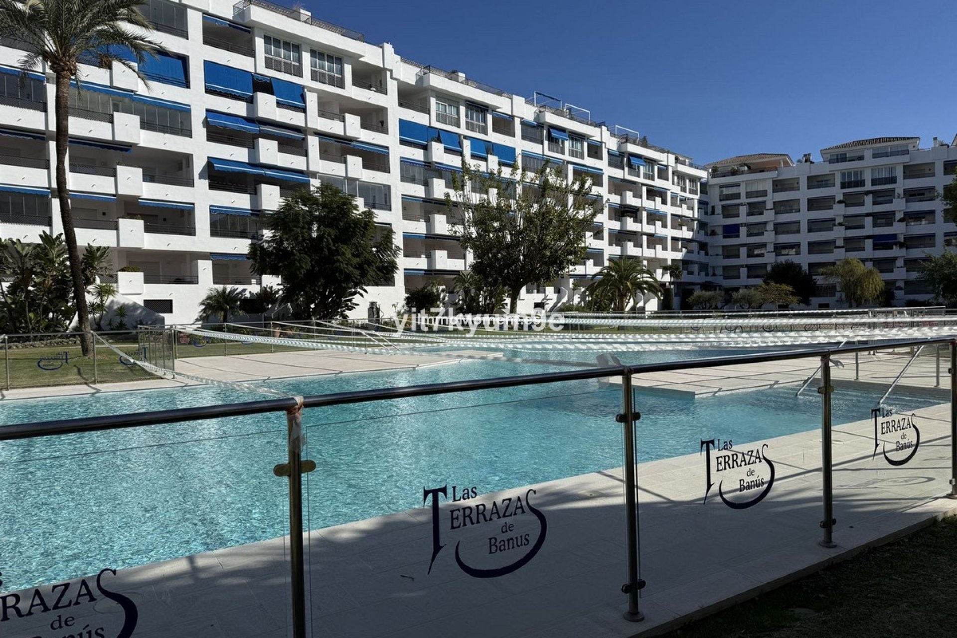 Resale - Apartment - Marbella - Puerto Banús