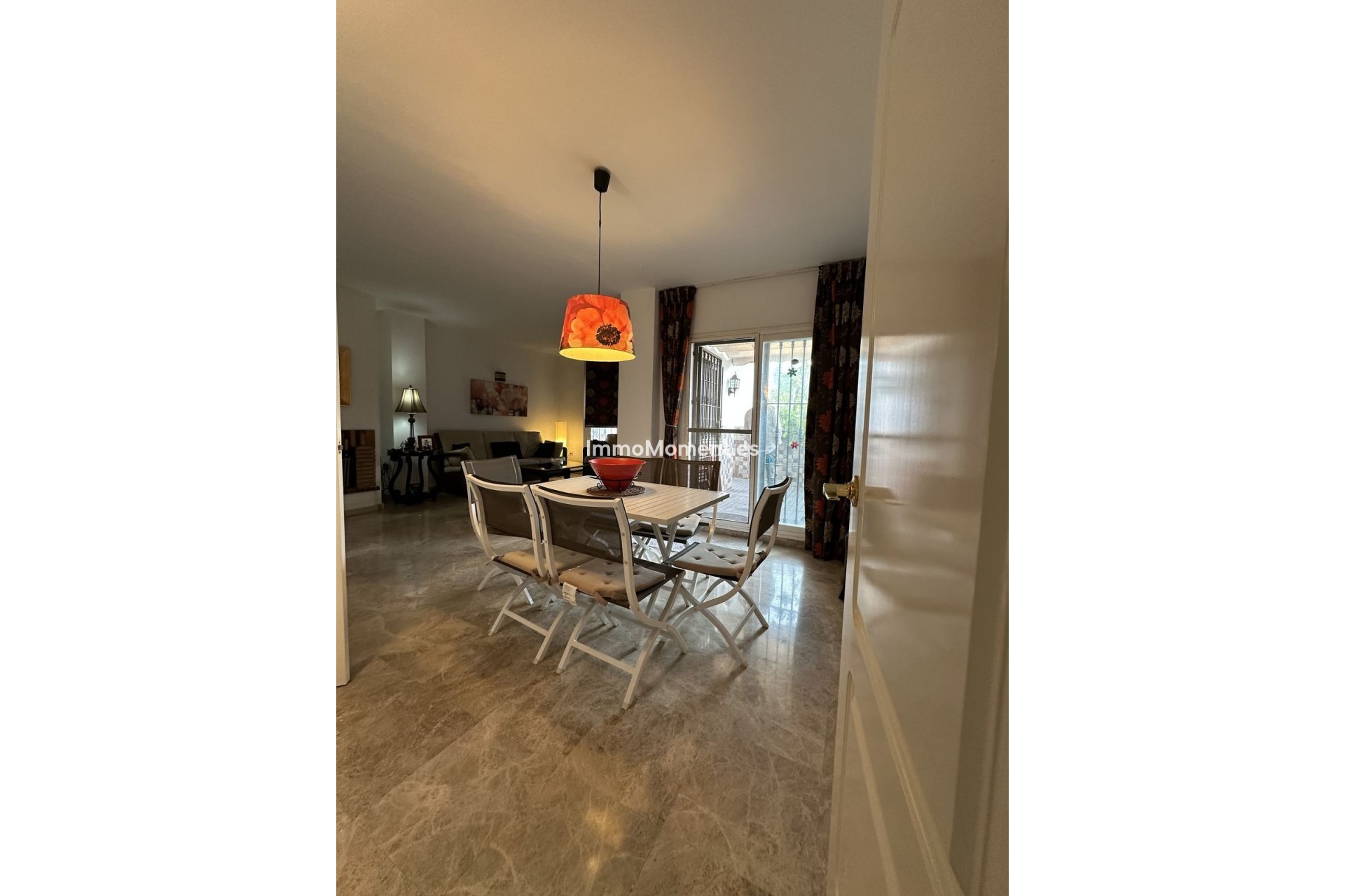 Resale - Apartment - Marbella - Puerto Banús