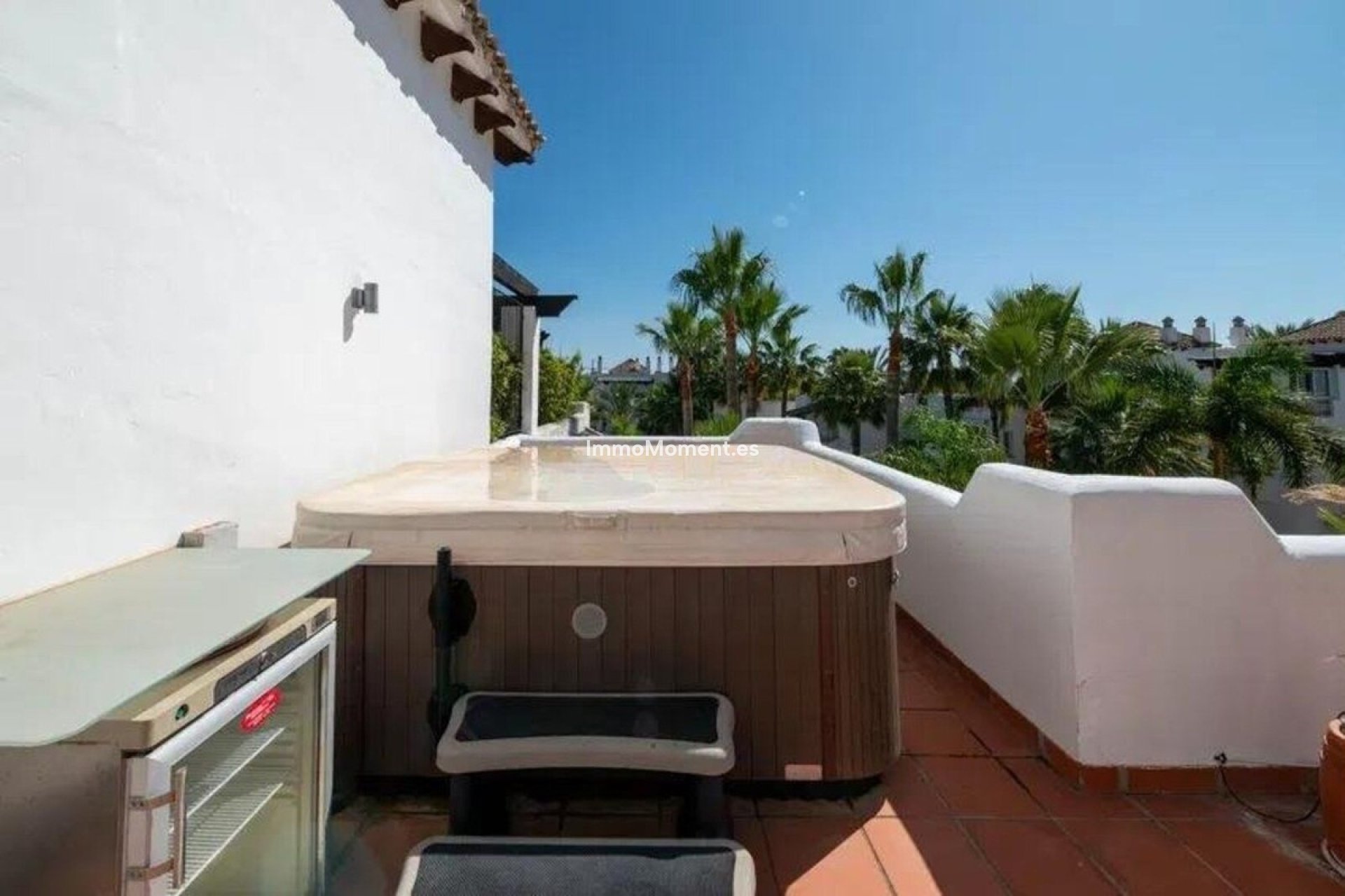 Resale - Apartment - Marbella - Puerto Banús