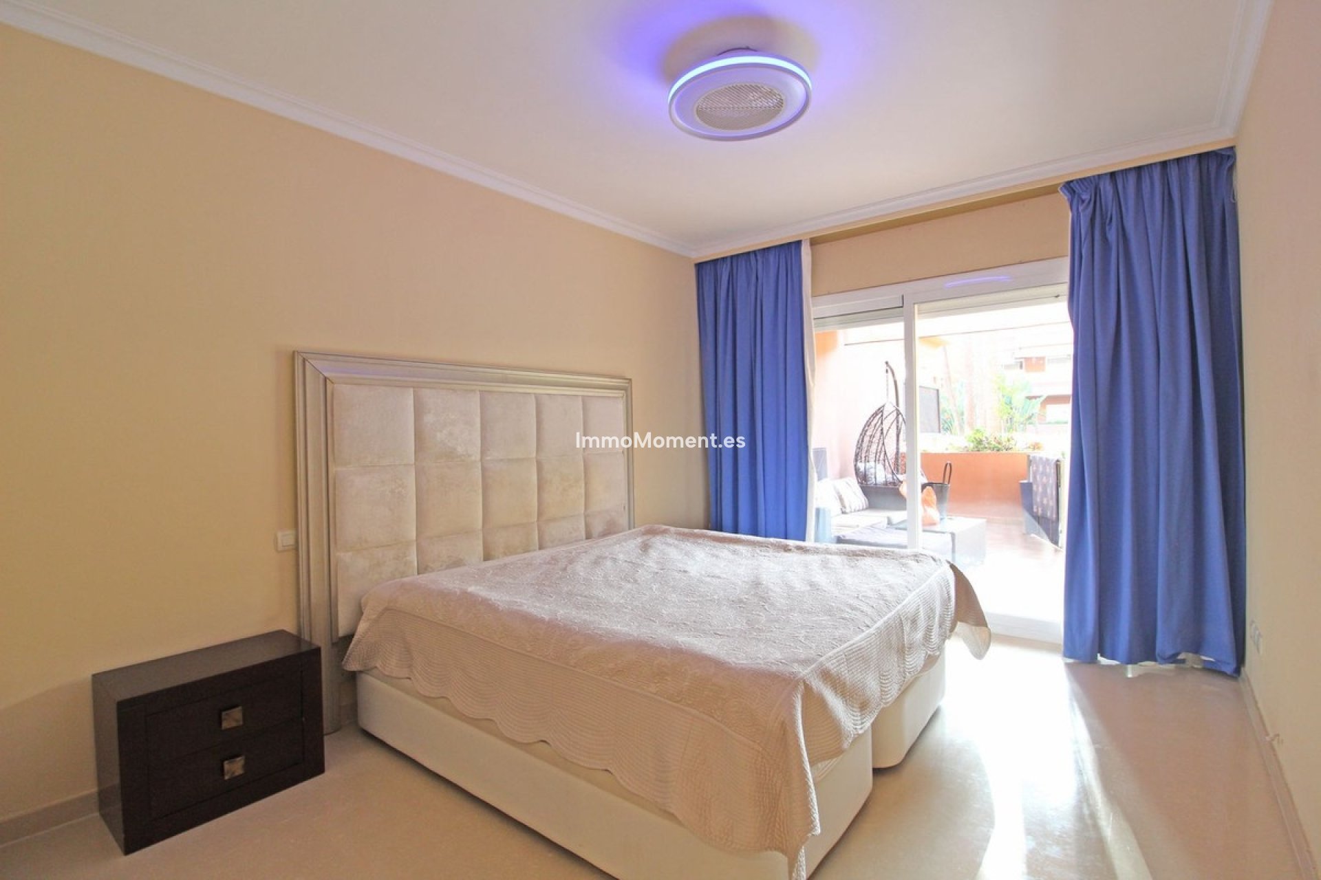 Resale - Apartment - Marbella - Puerto Banús