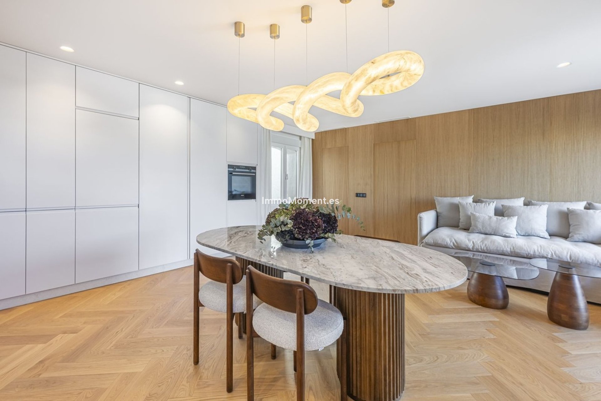 Resale - Apartment - Marbella - Puerto Banús