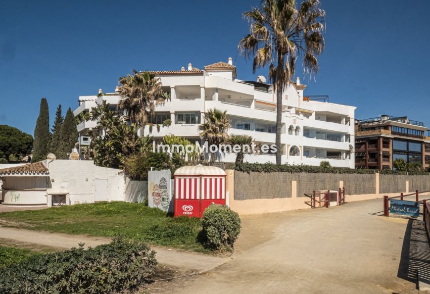 Resale - Apartment - Marbella - Puerto Banús