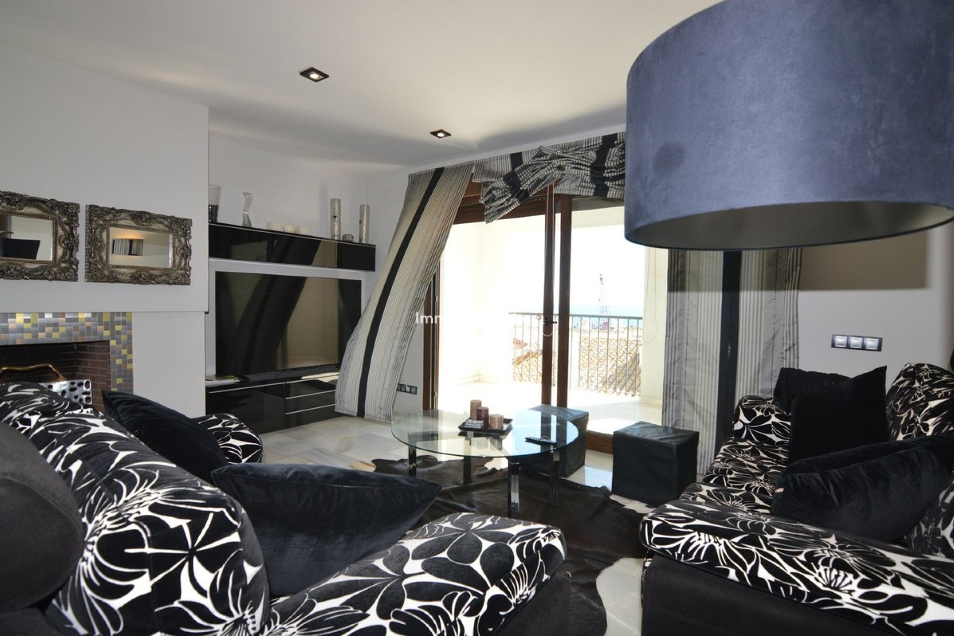 Resale - Apartment - Marbella - Puerto Banús