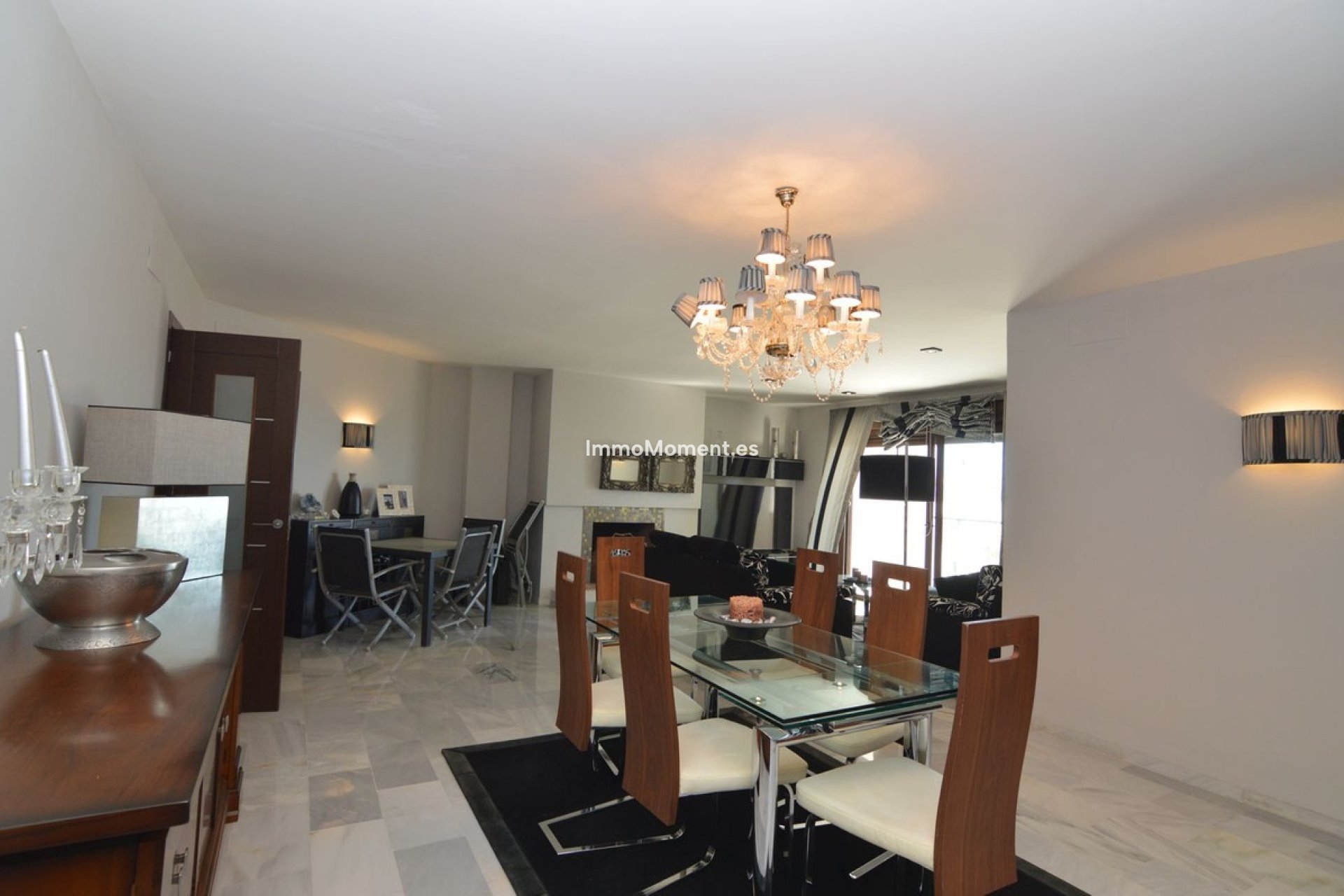 Resale - Apartment - Marbella - Puerto Banús