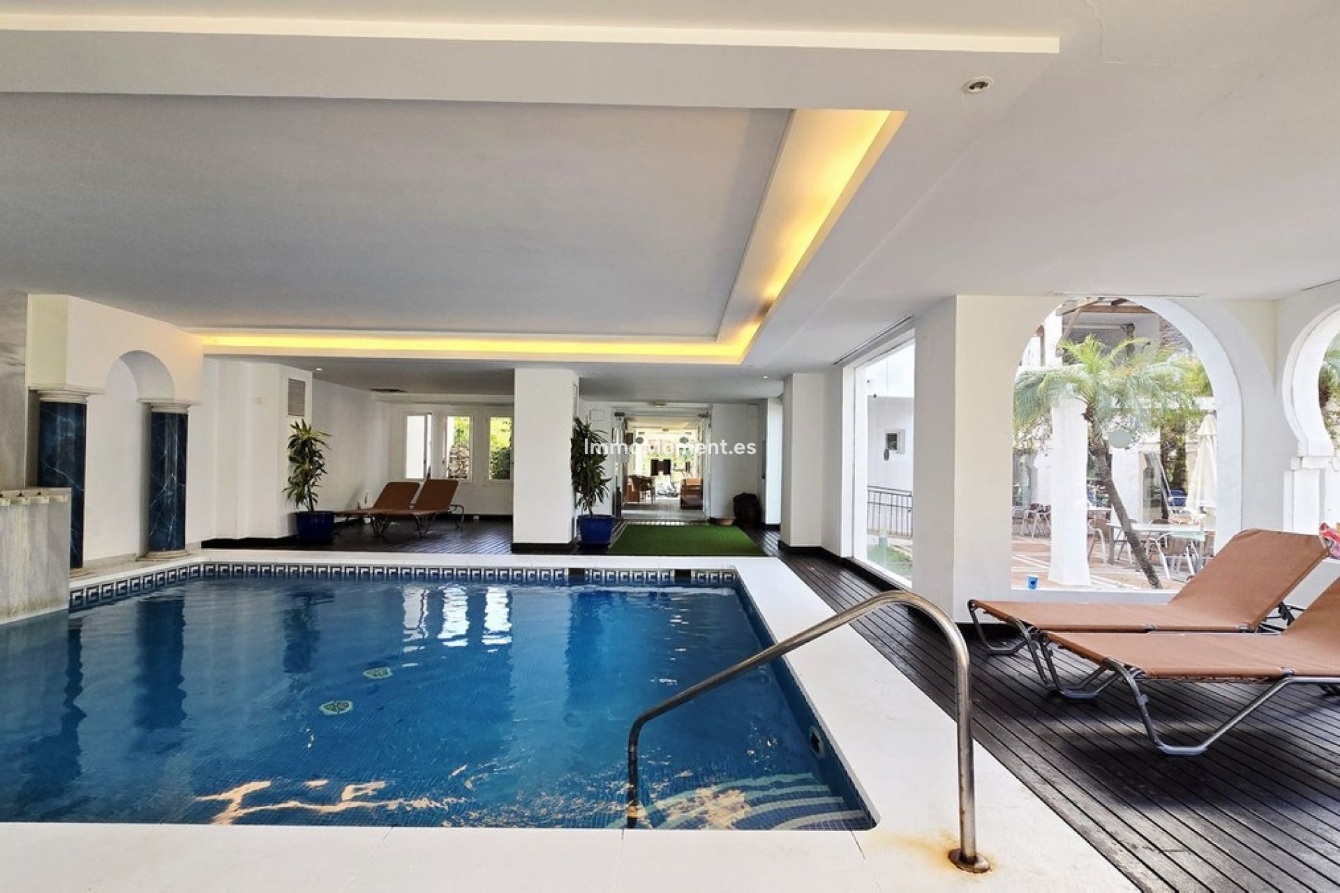 Resale - Apartment - Marbella - Puerto Banús