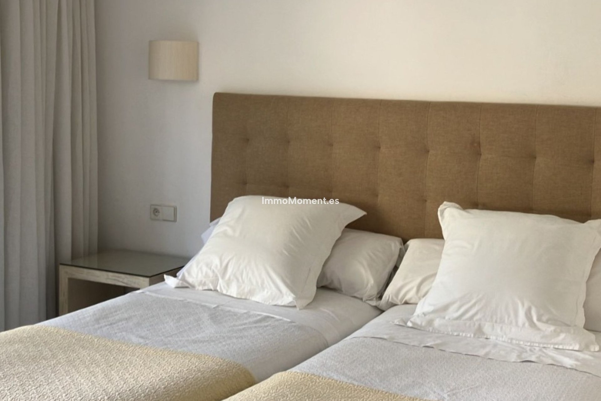 Resale - Apartment - Marbella - Puerto Banús