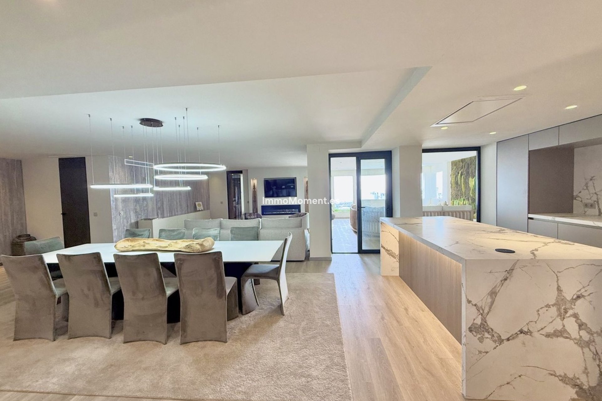 Resale - Apartment - Marbella - Puerto Banús