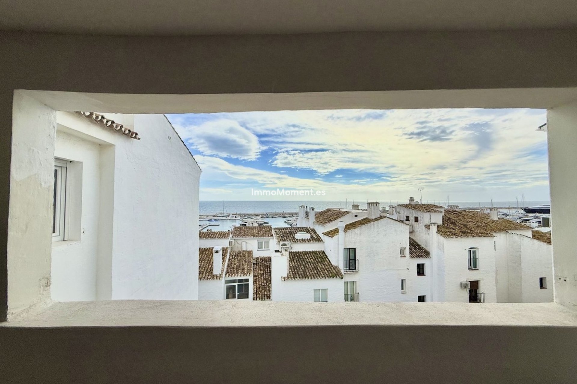 Resale - Apartment - Marbella - Puerto Banús