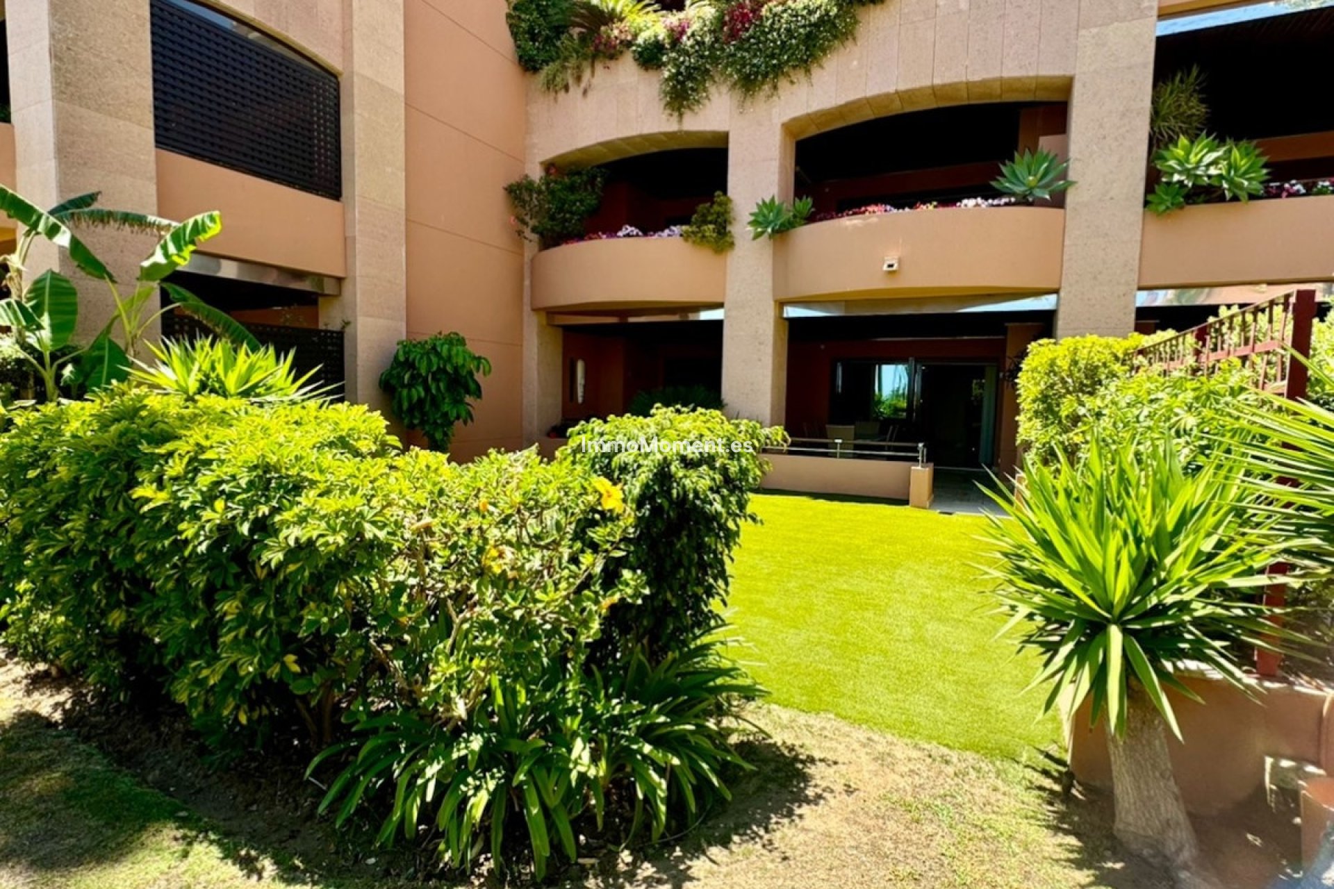 Resale - Apartment - Marbella - Puerto Banús