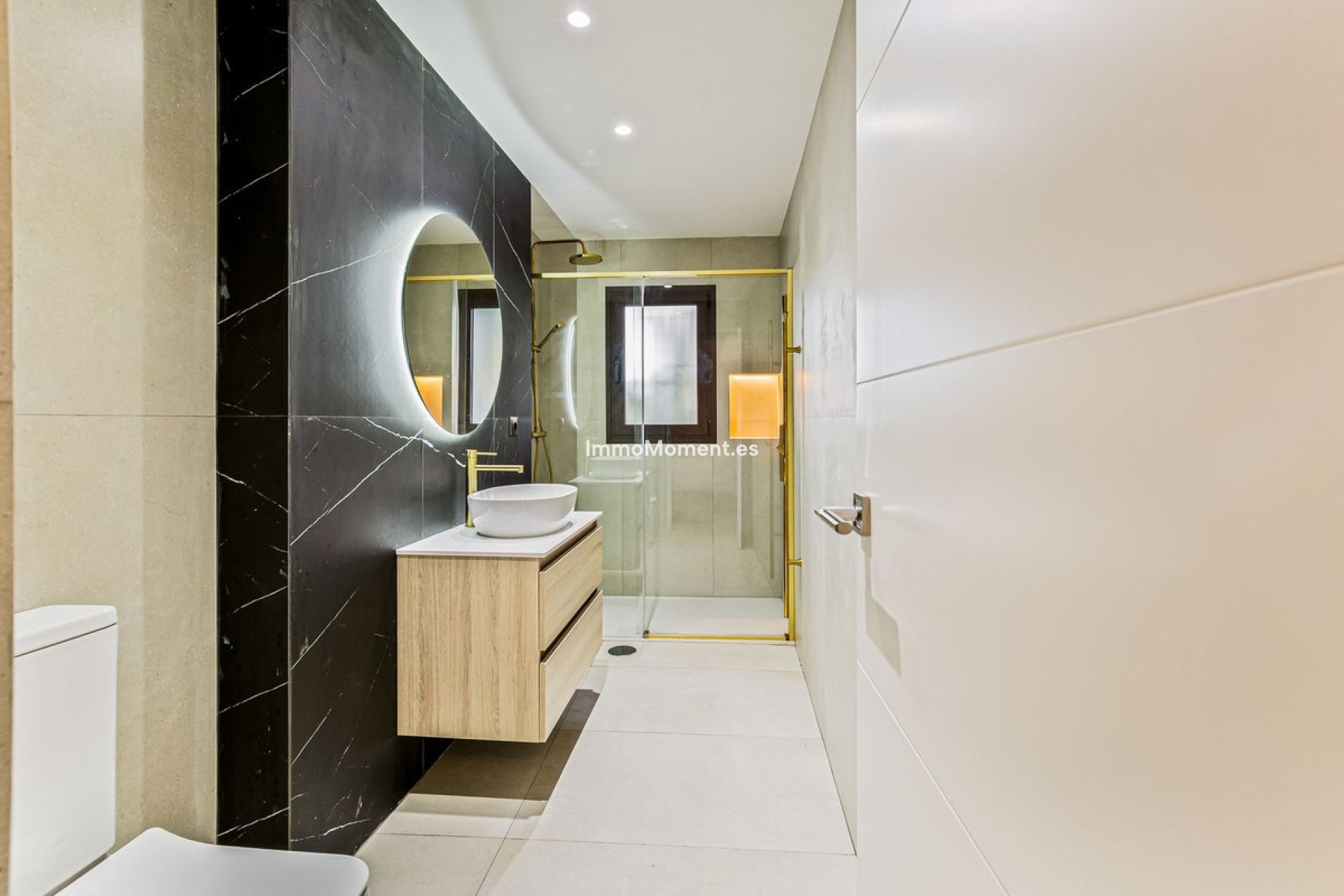 Resale - Apartment - Marbella - Puerto Banús