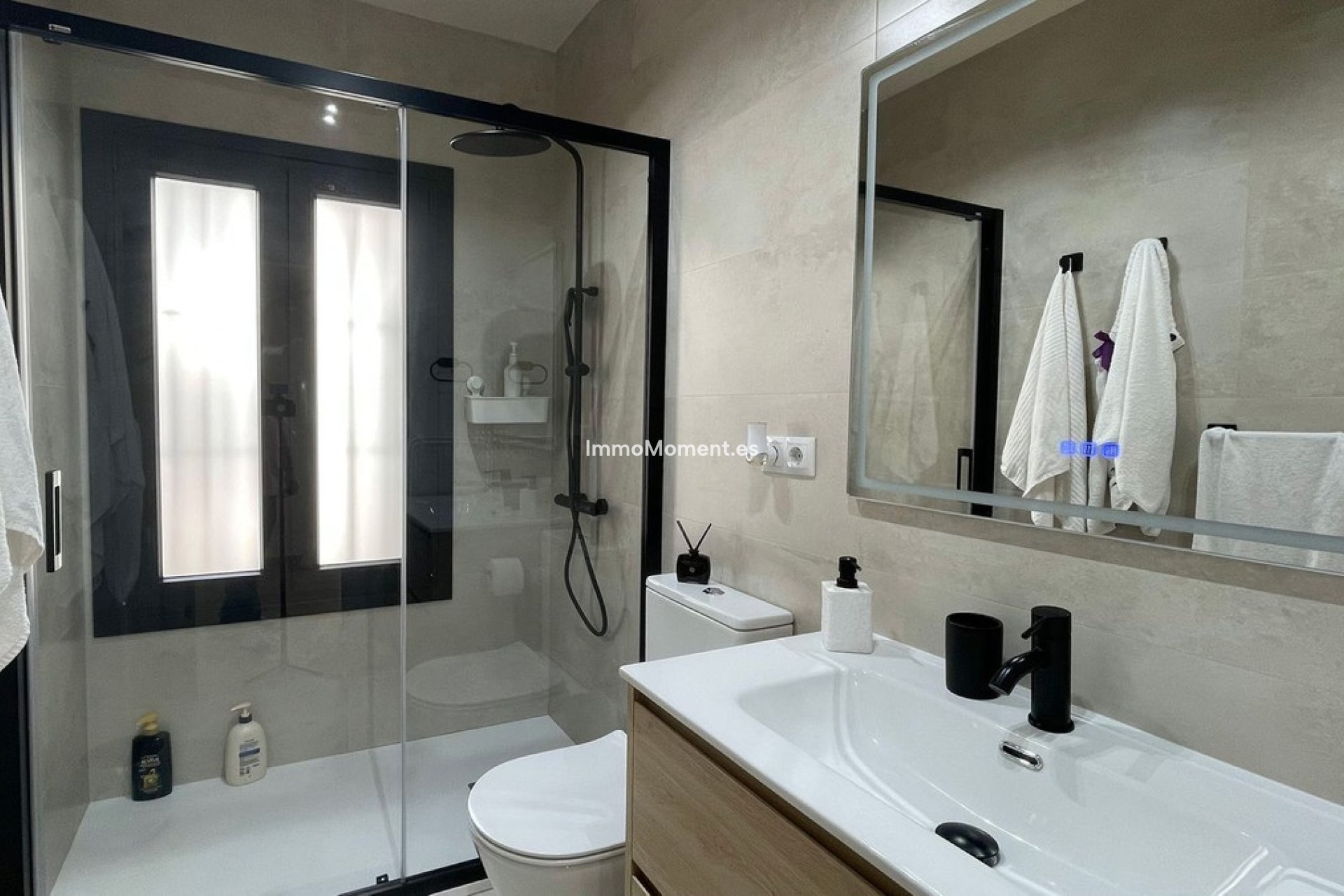 Resale - Apartment - Marbella - Puerto Banús