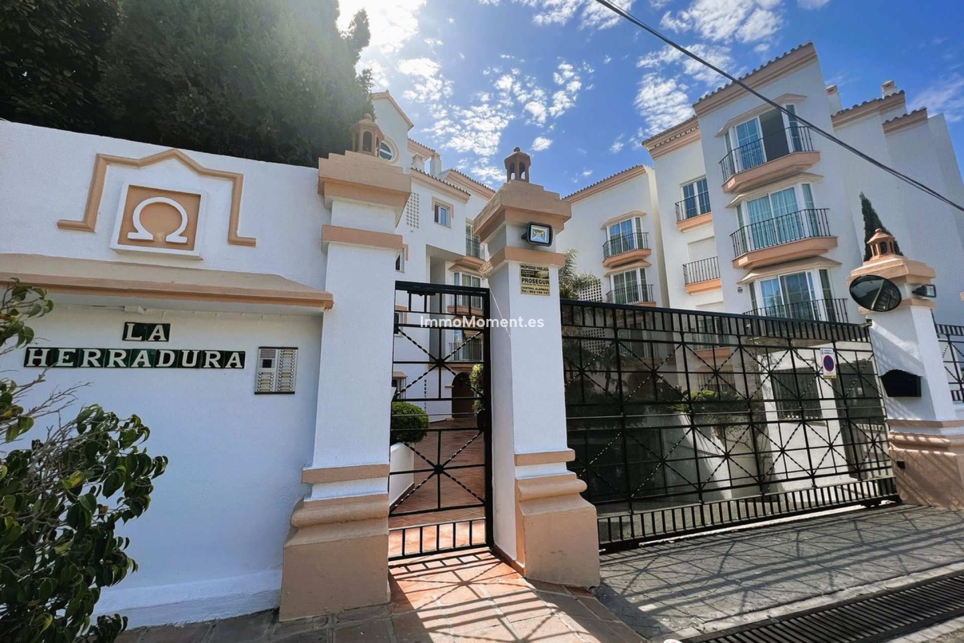 Resale - Apartment - Marbella - Puerto Banús
