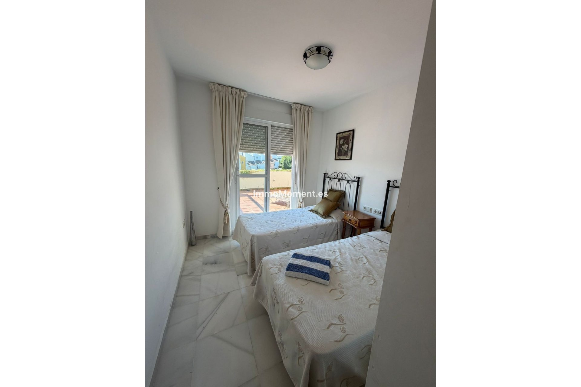 Resale - Apartment - Marbella - Puerto Banús