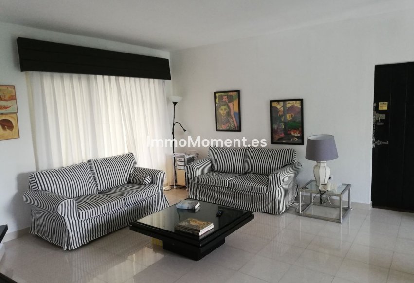 Resale - Apartment - Marbella - Puerto Banús