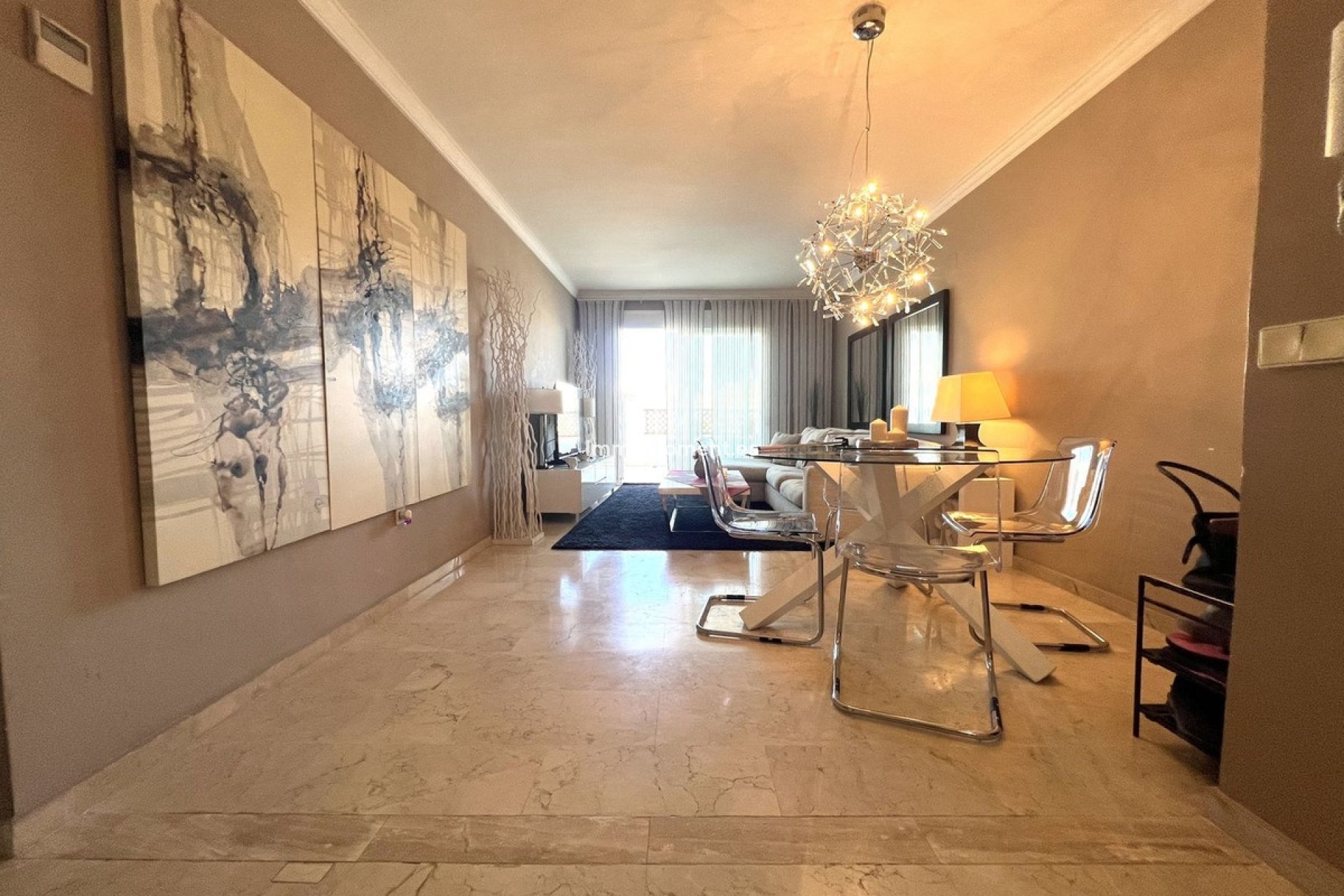 Resale - Apartment - Marbella - Puerto Banús
